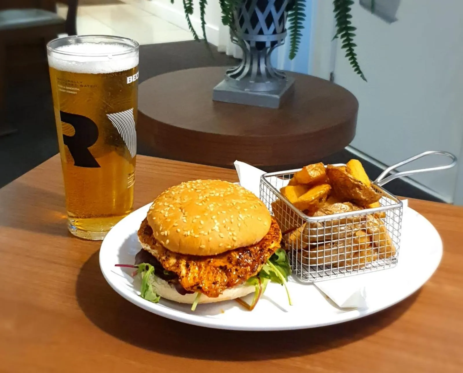 Restaurant/places to eat in Legacy Preston International Hotel