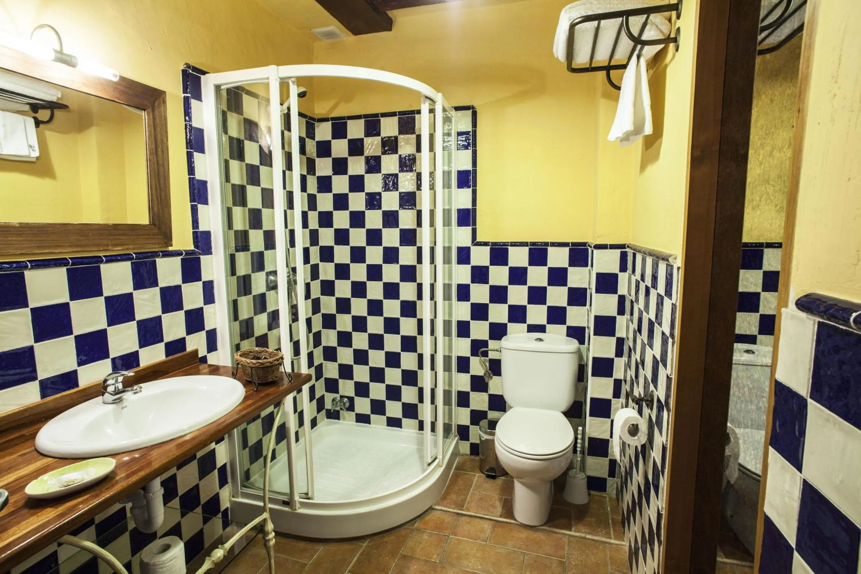 Bathroom in El Rincón de las Hoces del Duratón