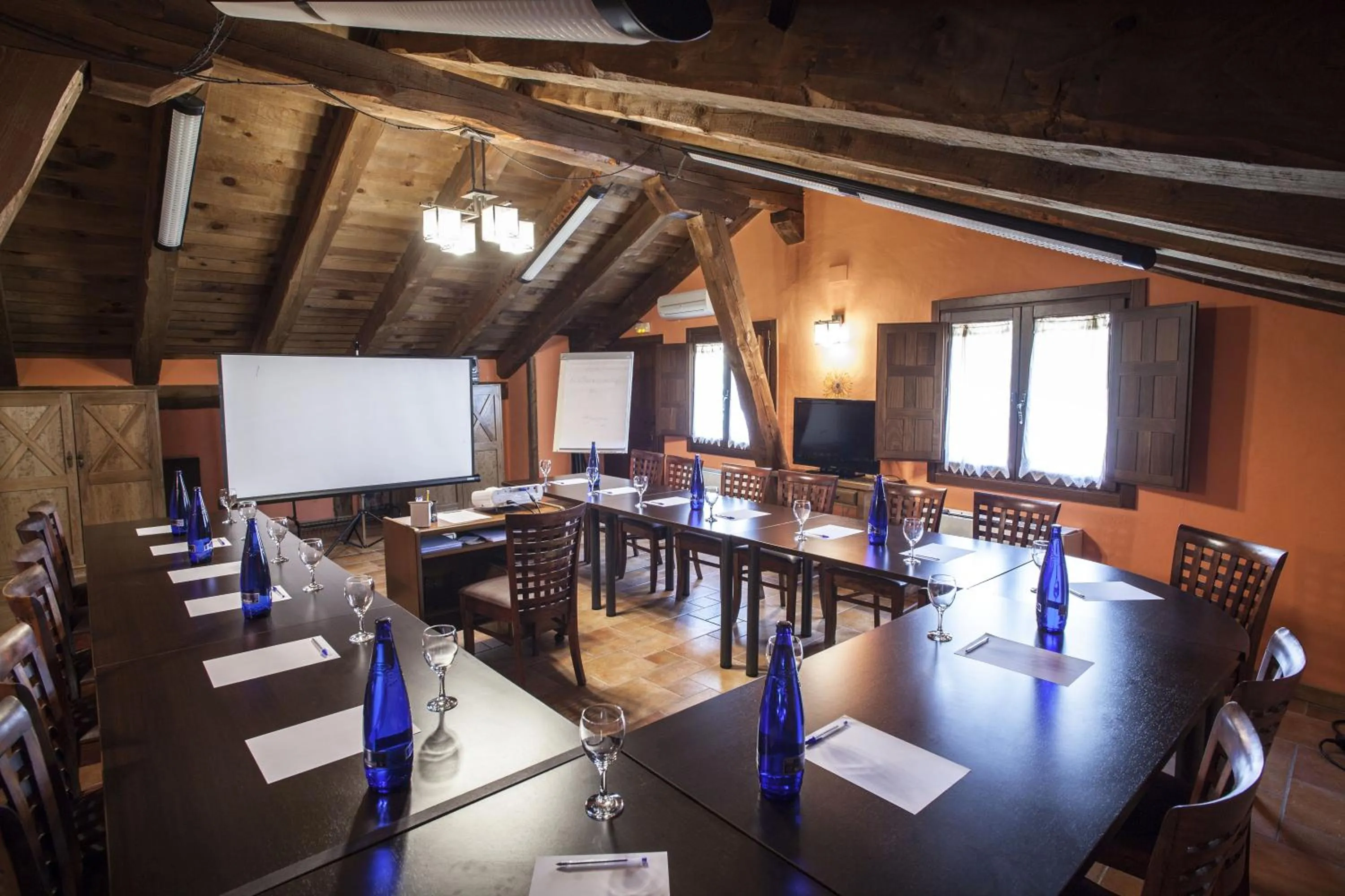 Business facilities in El Rincón de las Hoces del Duratón