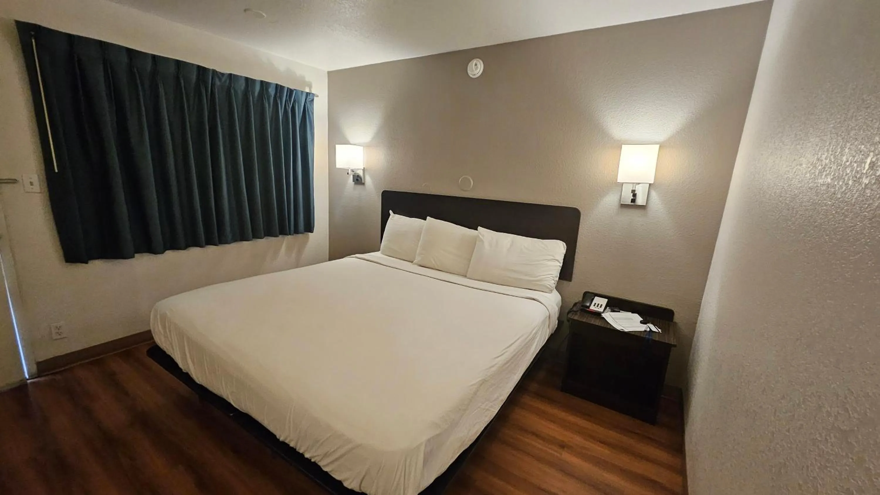 Bed in Motel 6-Blythe, CA