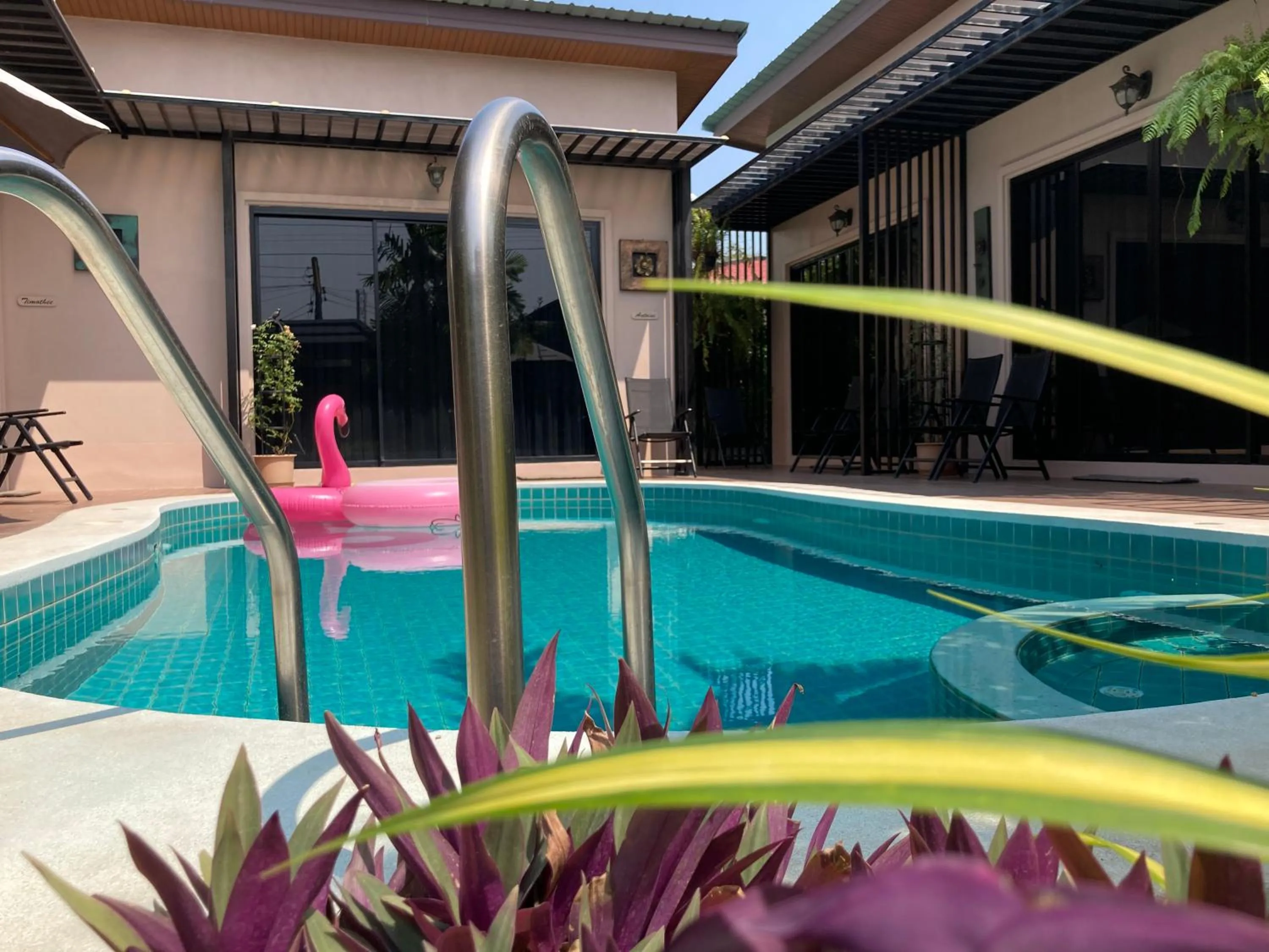 Pool view in Barbé La Maison