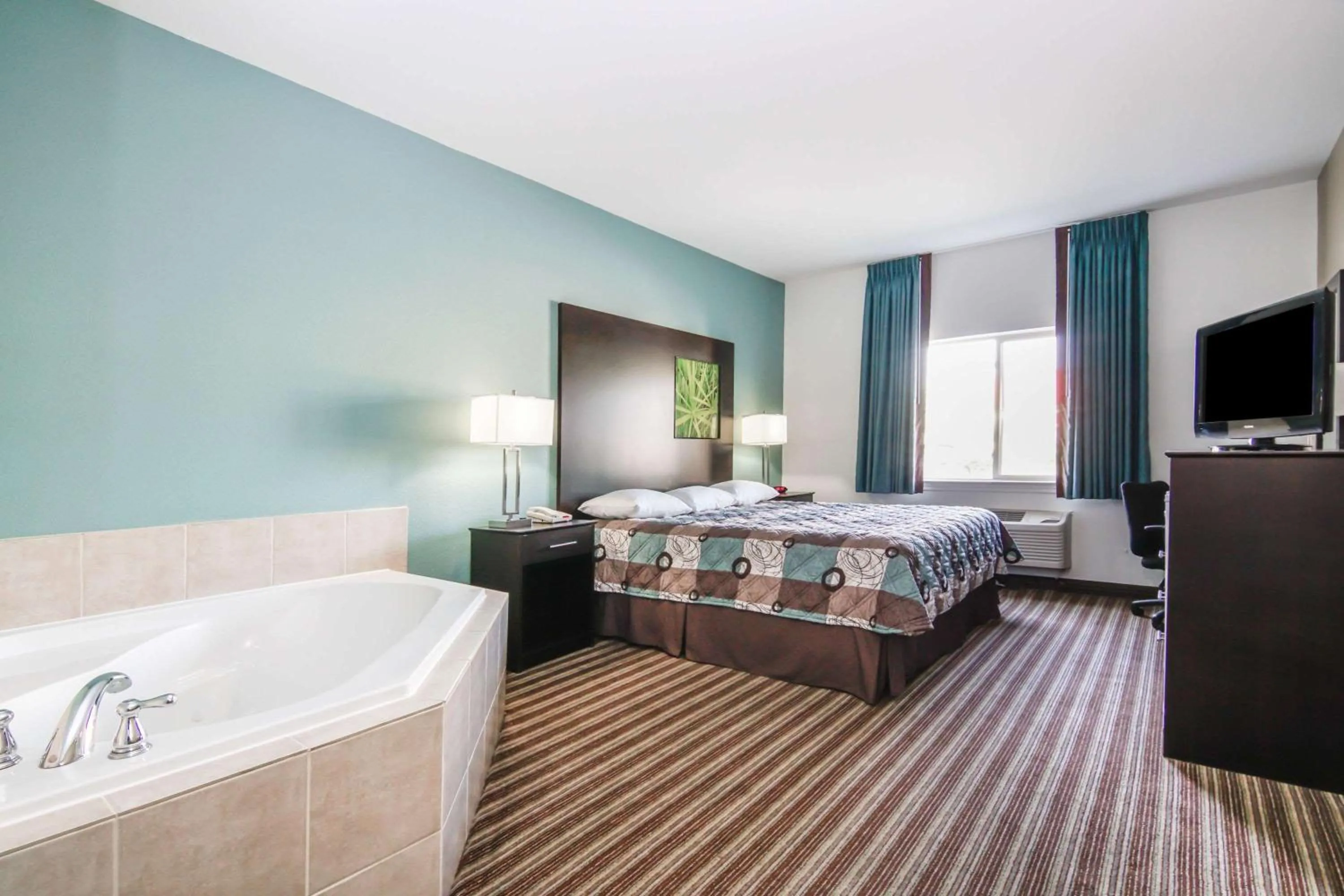 Photo of the whole room, Bed in Super 8 by Wyndham Brenham TX