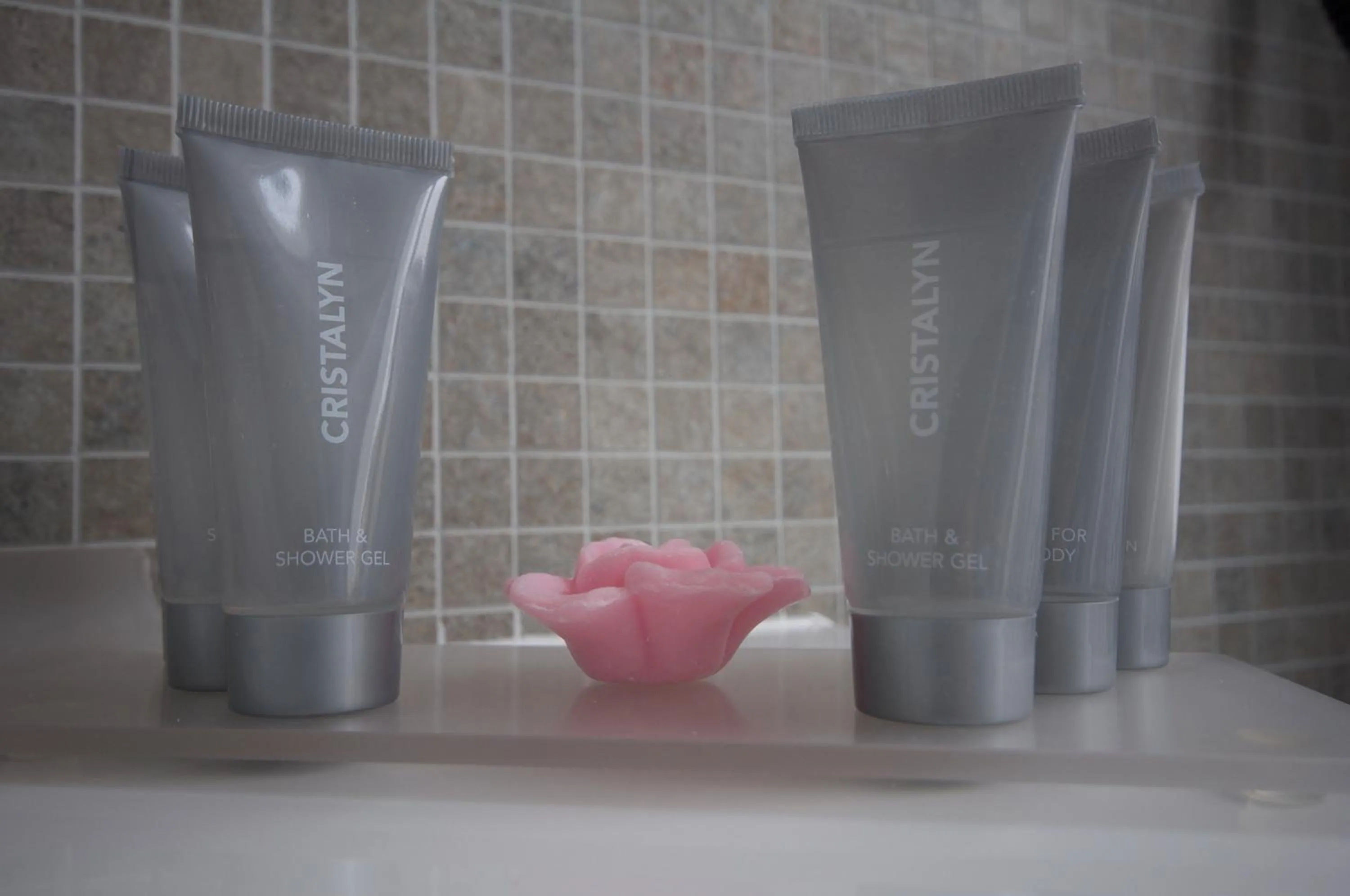 Bathroom in Le César Hôtel