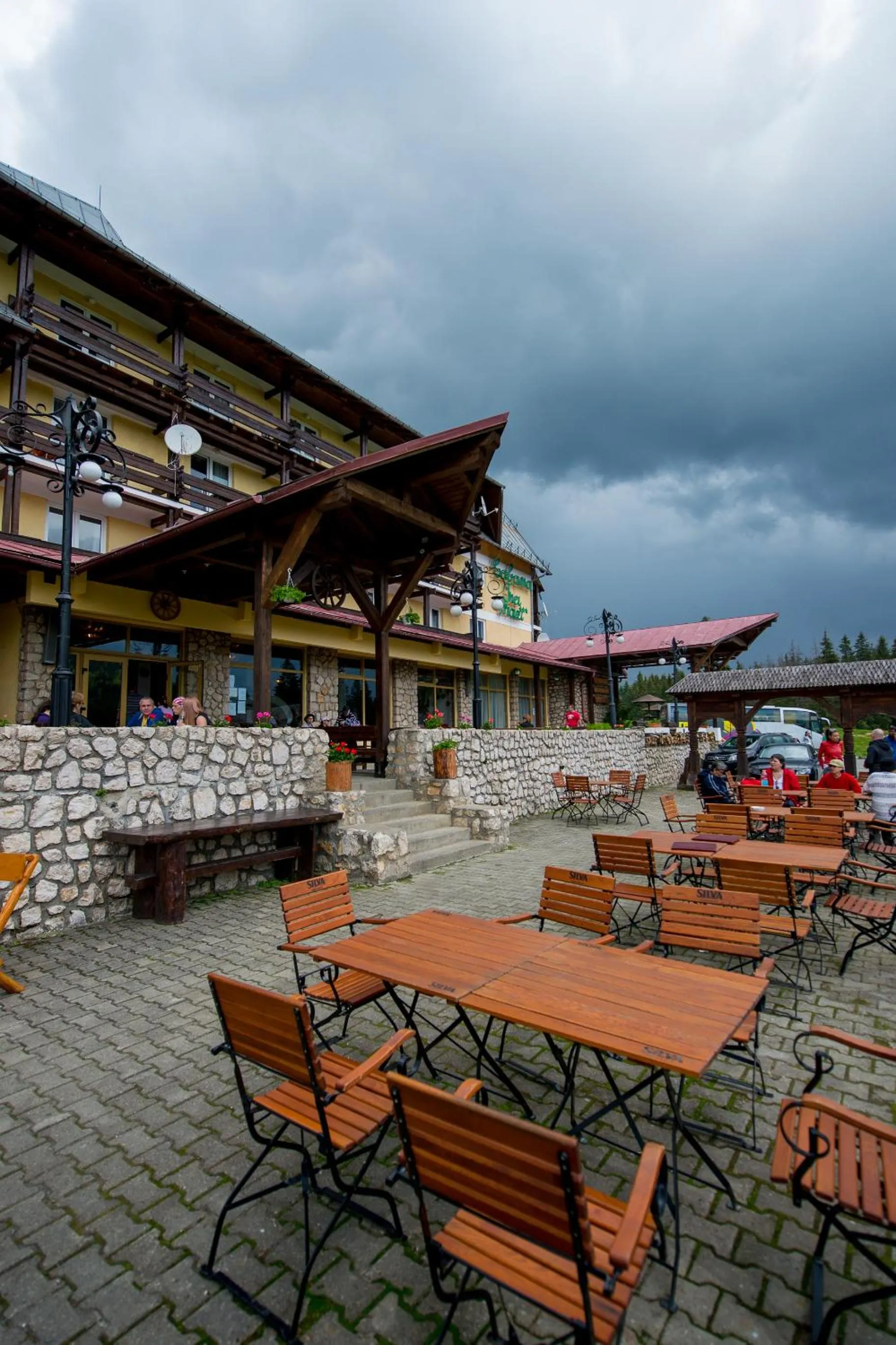 Facade/entrance in Cabana Trei Brazi