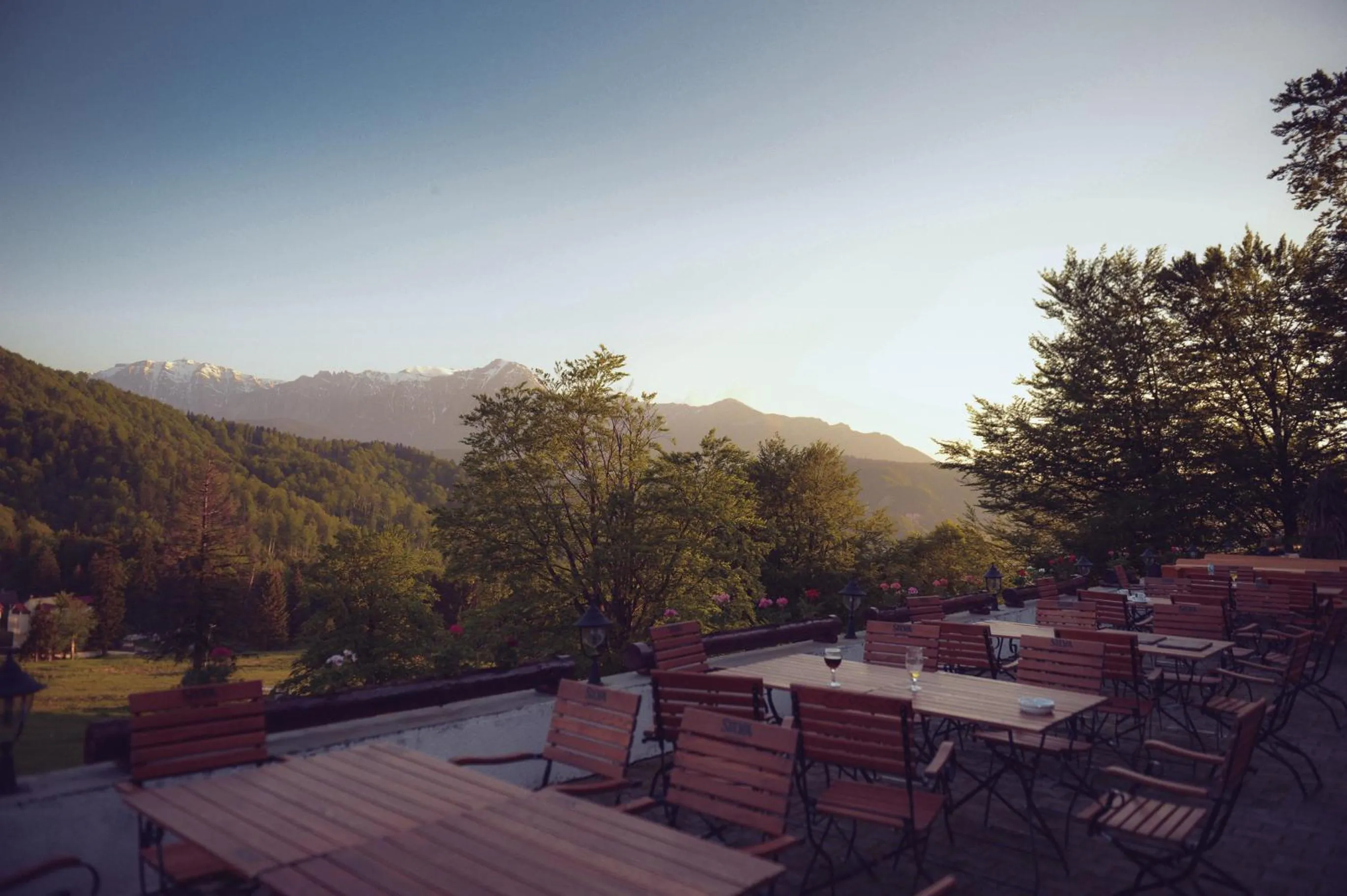 Area and facilities in Cabana Trei Brazi