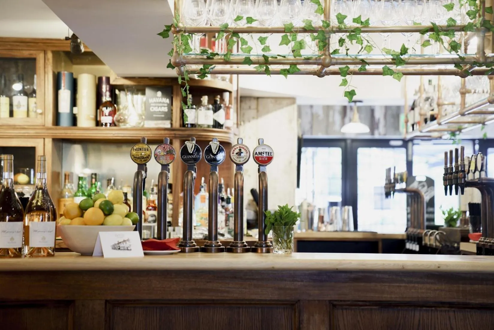 Lounge or bar in Bel and The Dragon at Red Lion Wendover