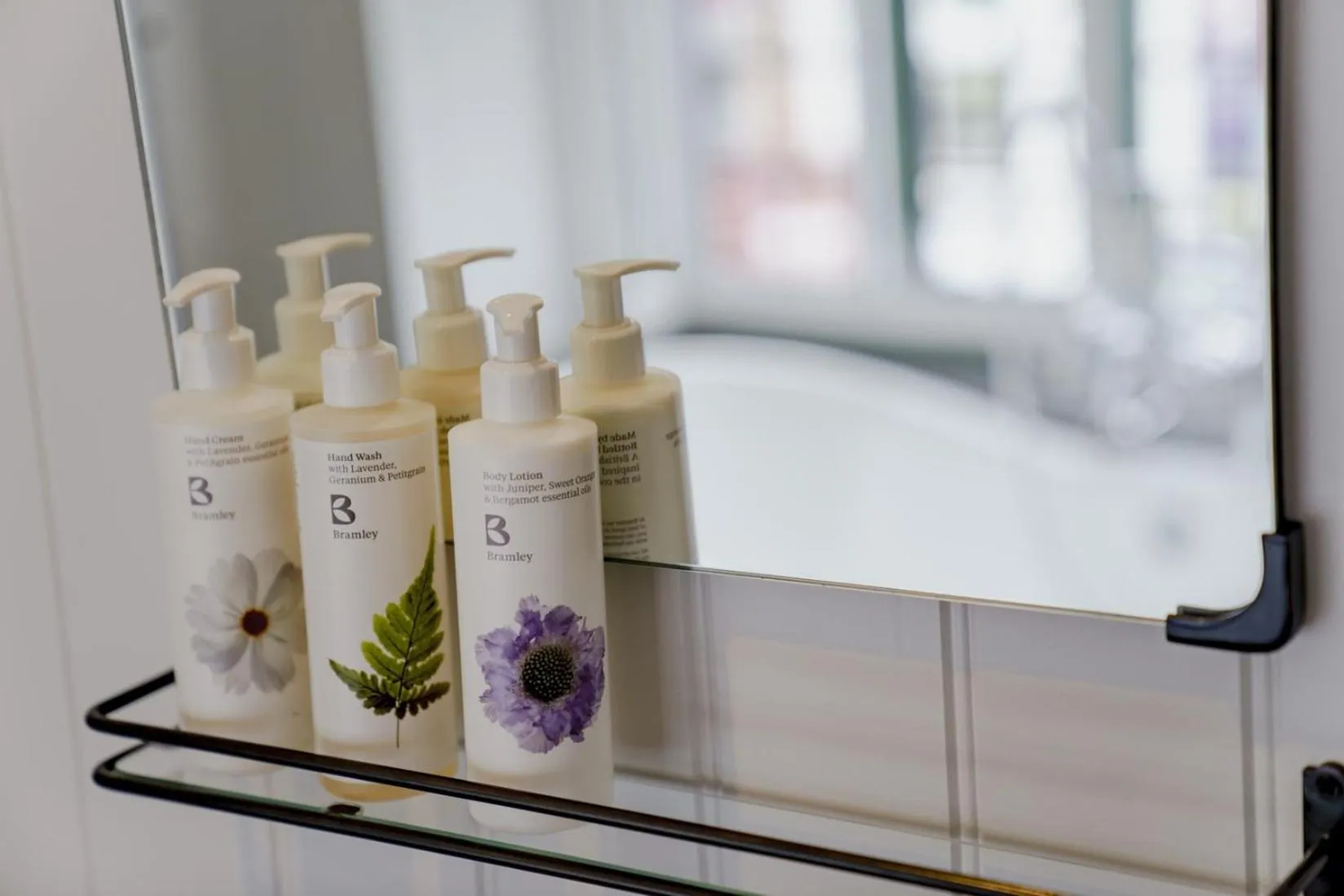 Bathroom in Bel and The Dragon at Red Lion Wendover