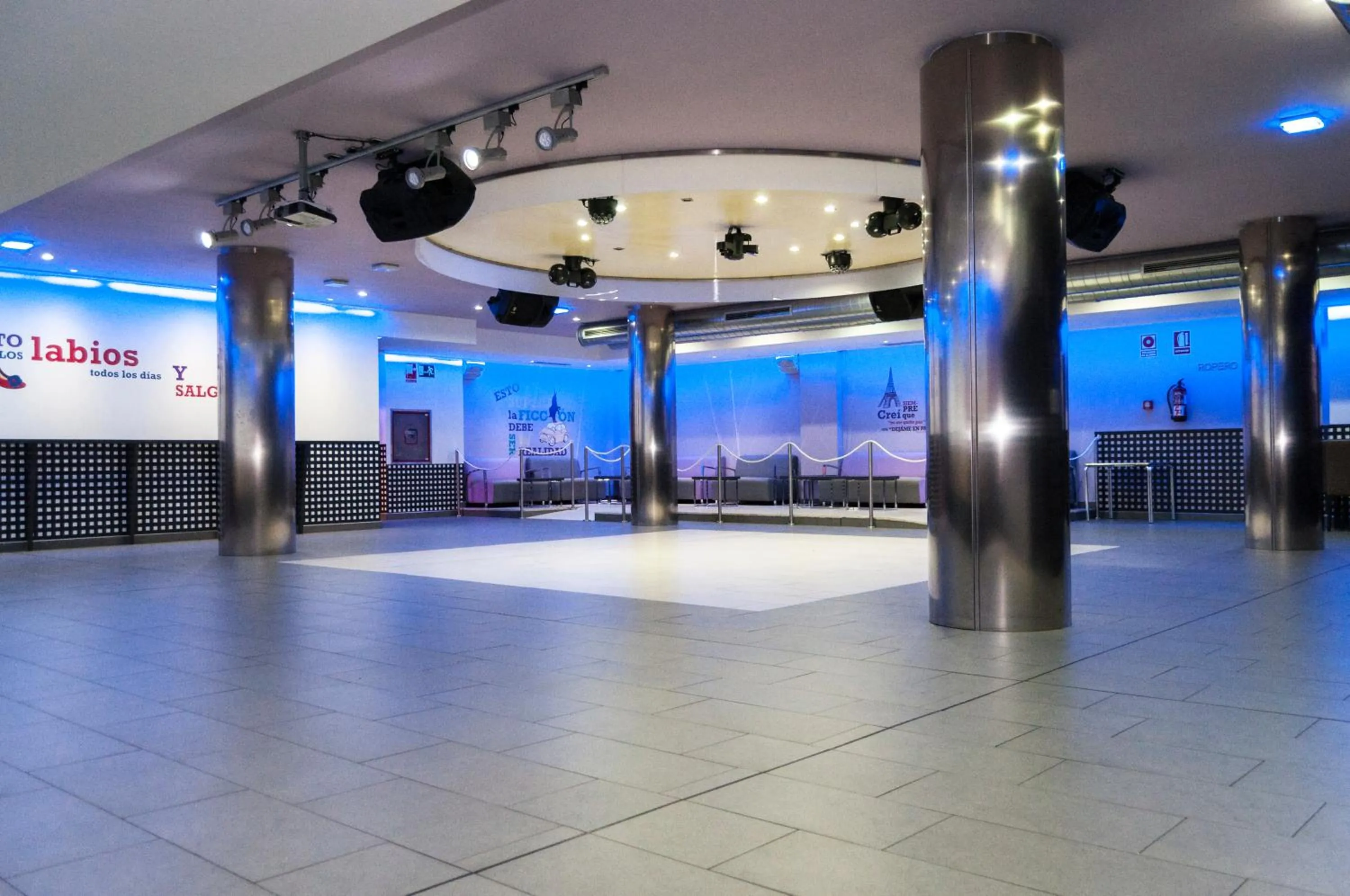 Banquet/Function facilities in Escuderos Hotel Cruz