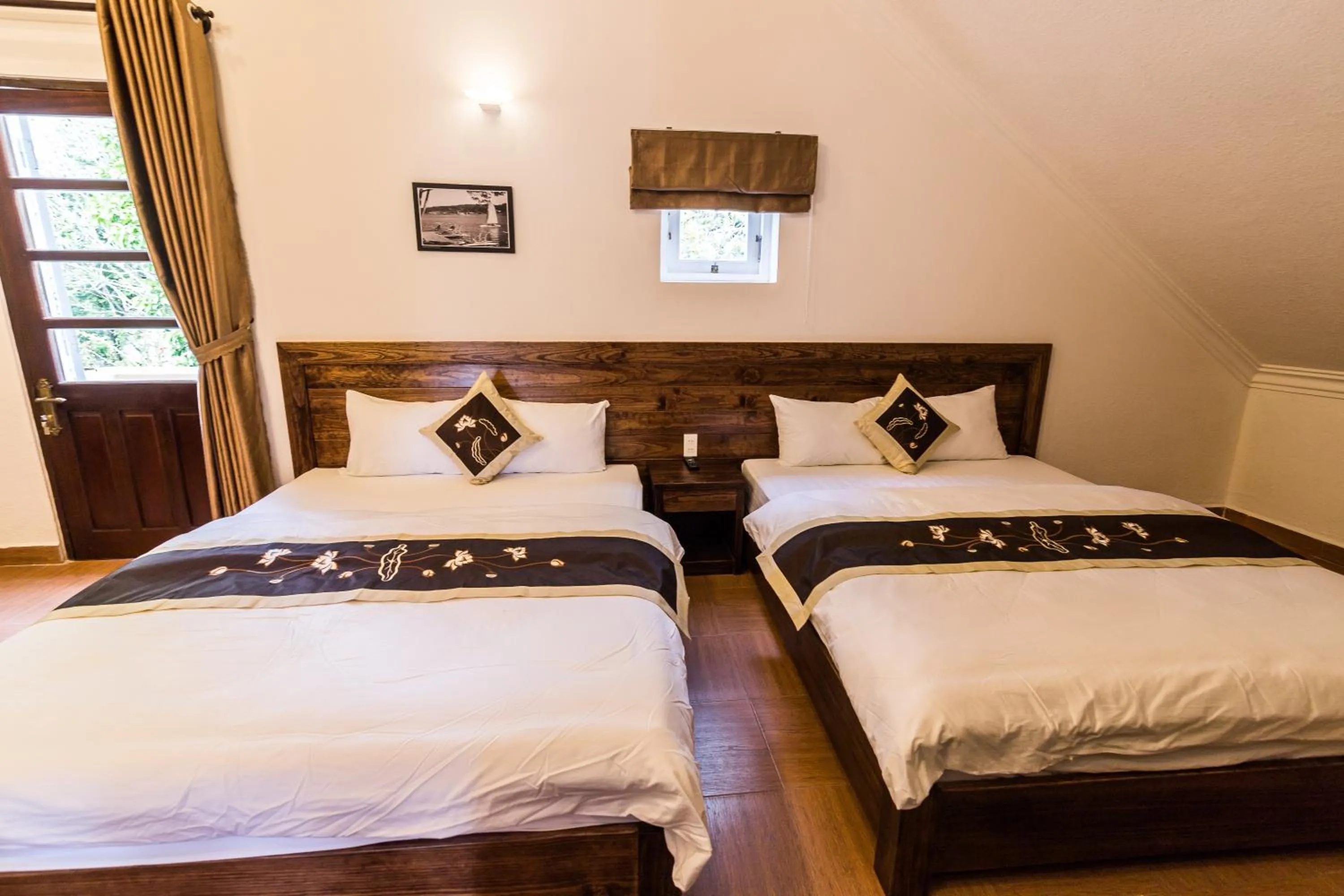 Bed in Dragon Dalat Villa