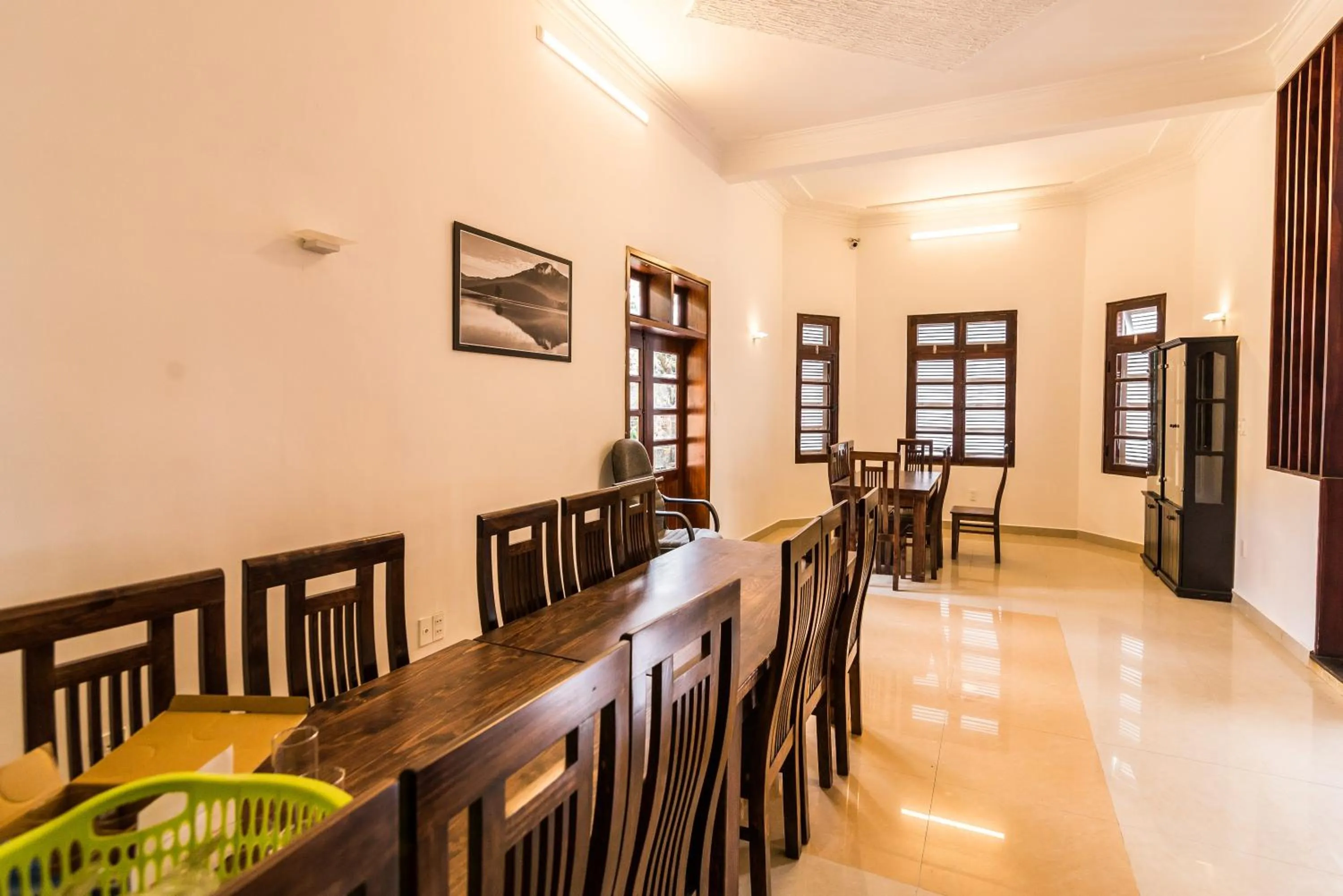 Restaurant/places to eat in Dragon Dalat Villa