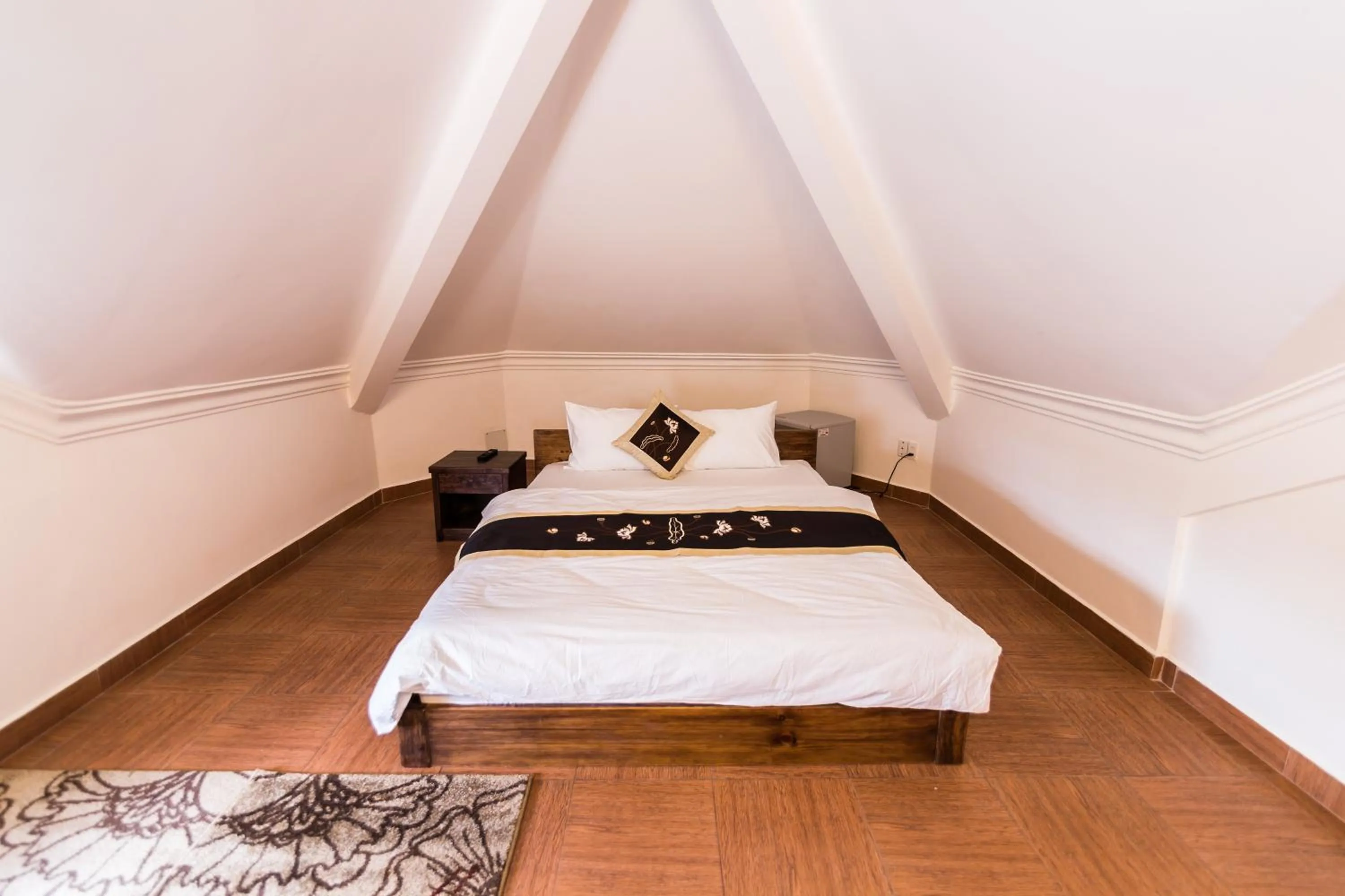 Bed in Dragon Dalat Villa