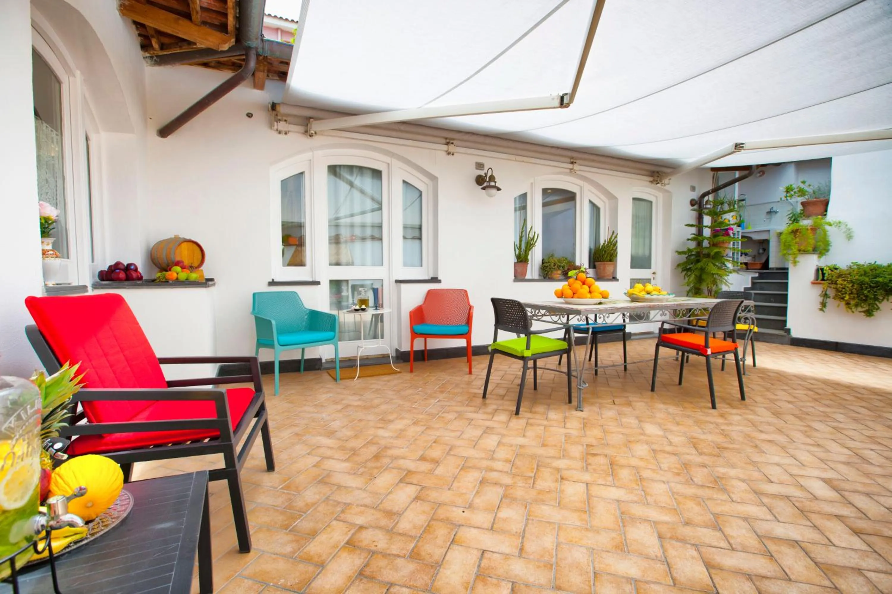 Communal lounge/ TV room in San Nicola B&B