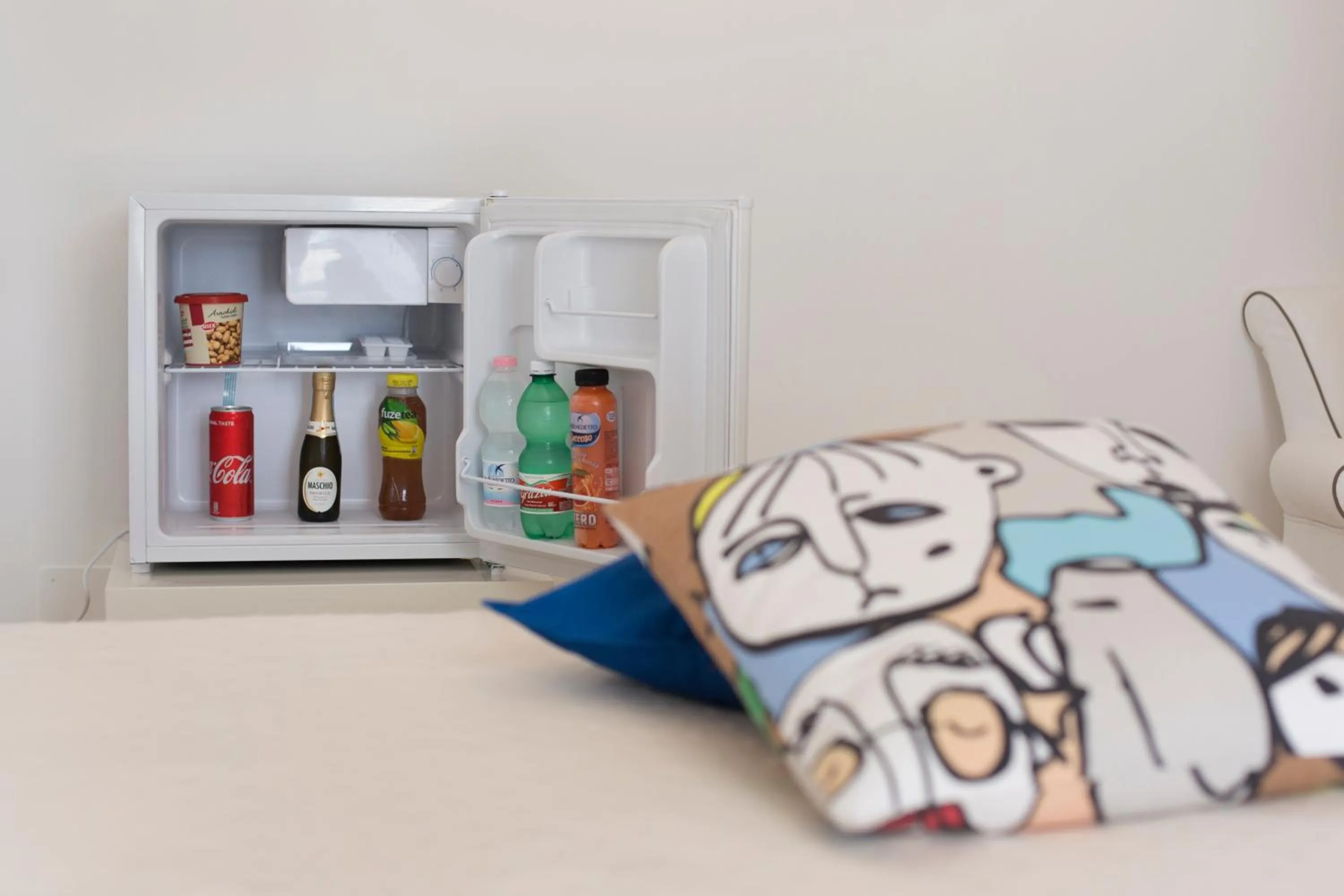 Decorative detail, Bed in San Nicola B&B