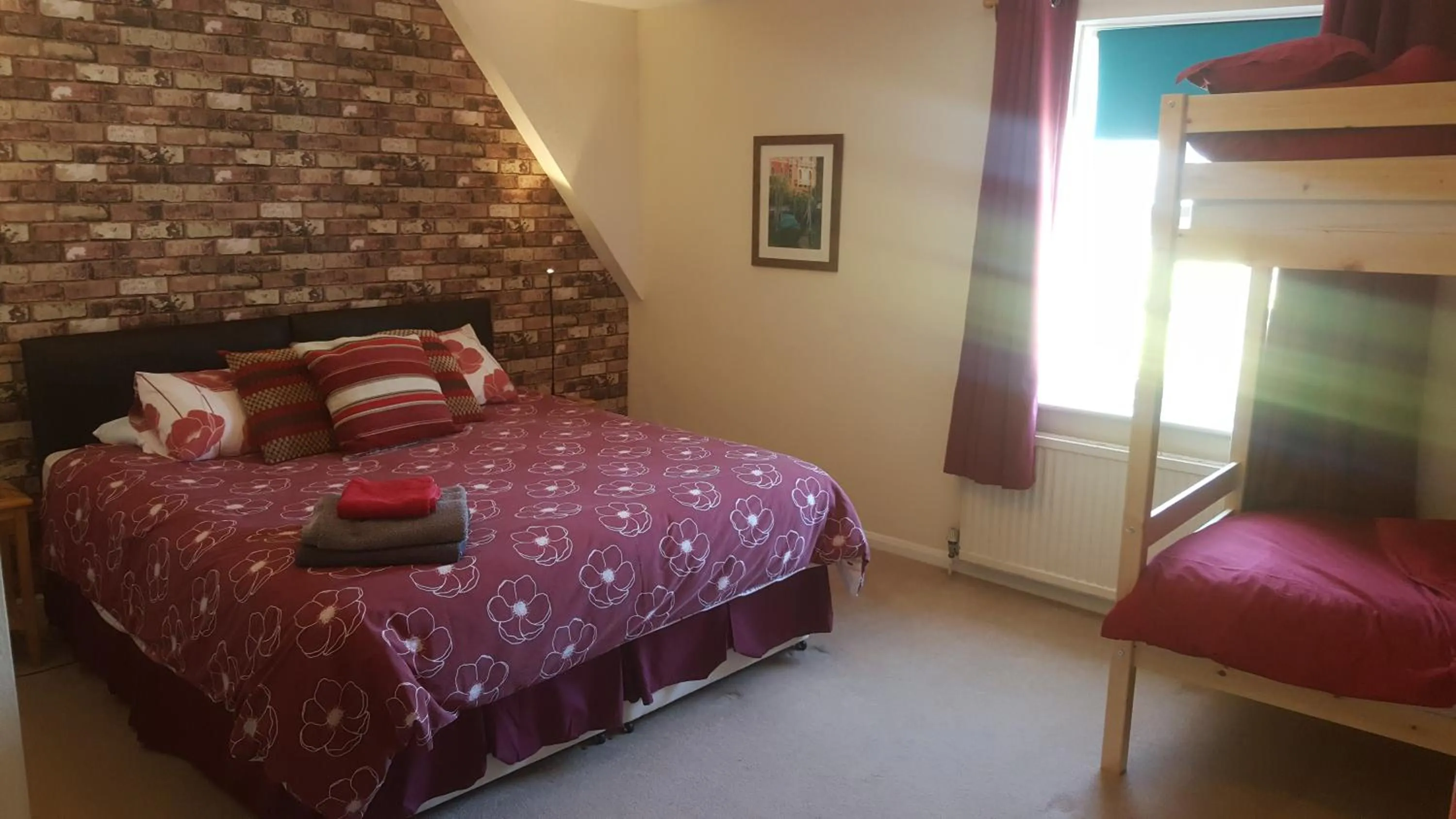 Photo of the whole room, Bed in Angel Guesthouse