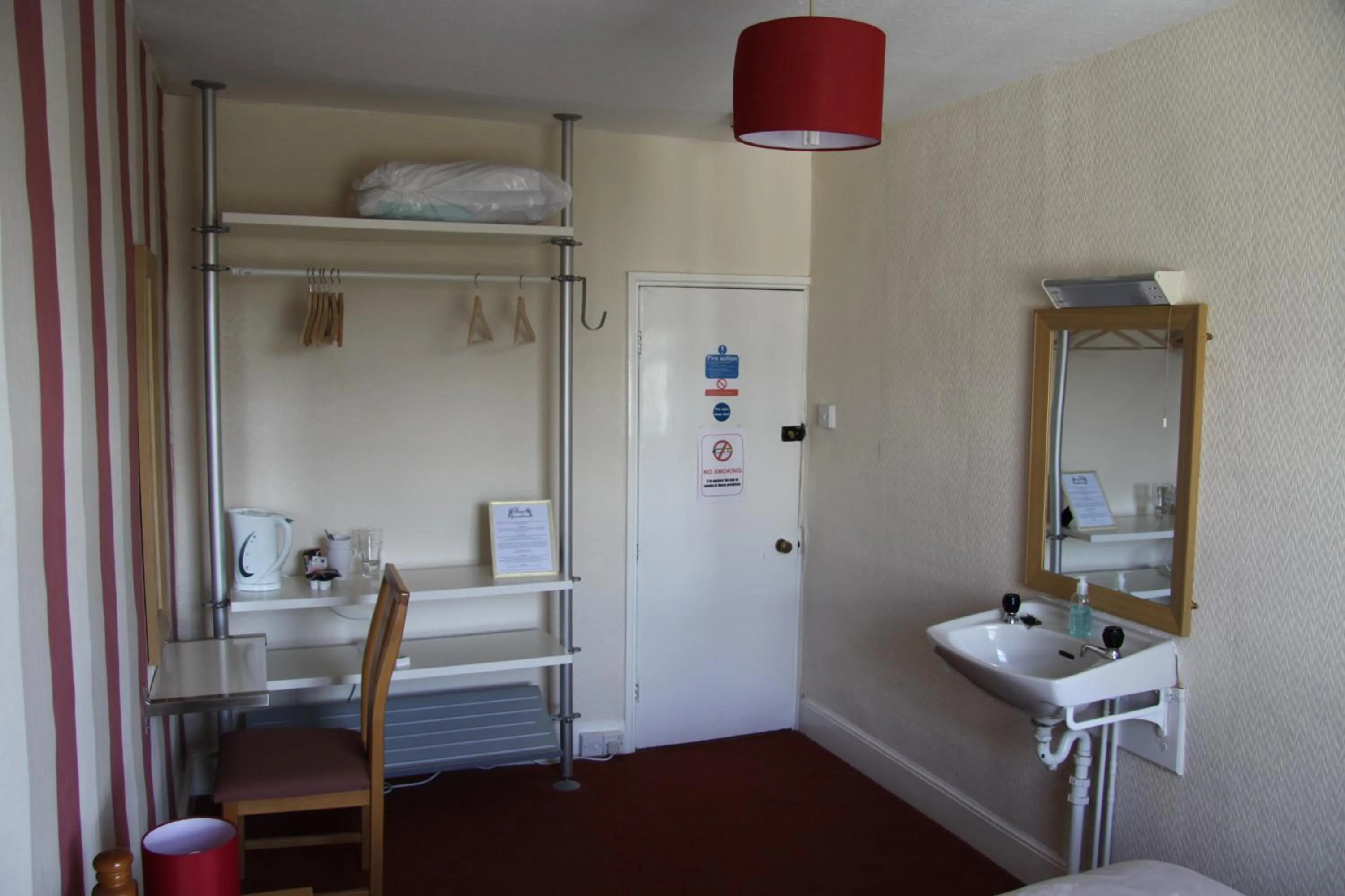 Bedroom, Bed in Angel Guesthouse