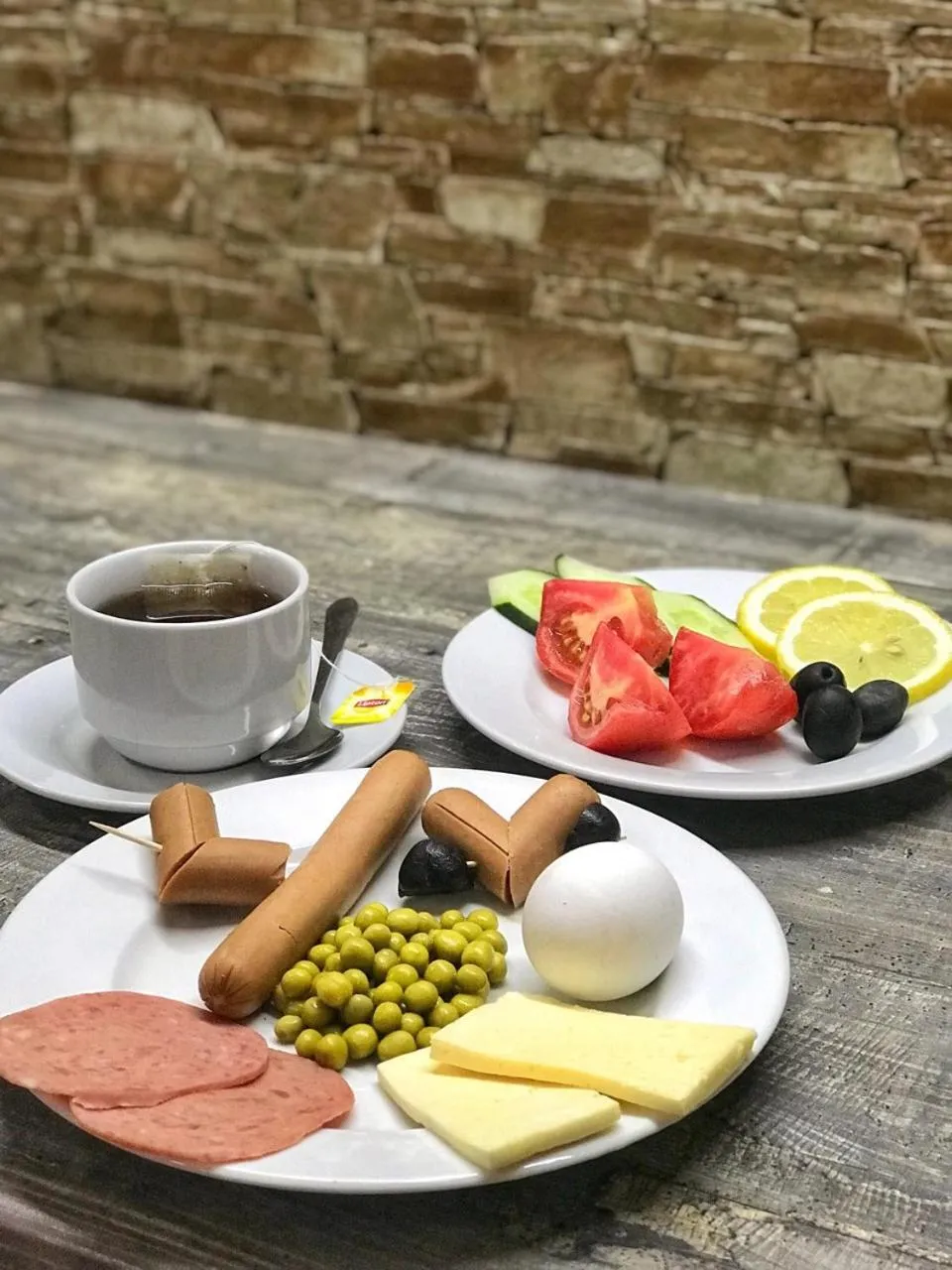 Food and drinks in Hobby Hotel