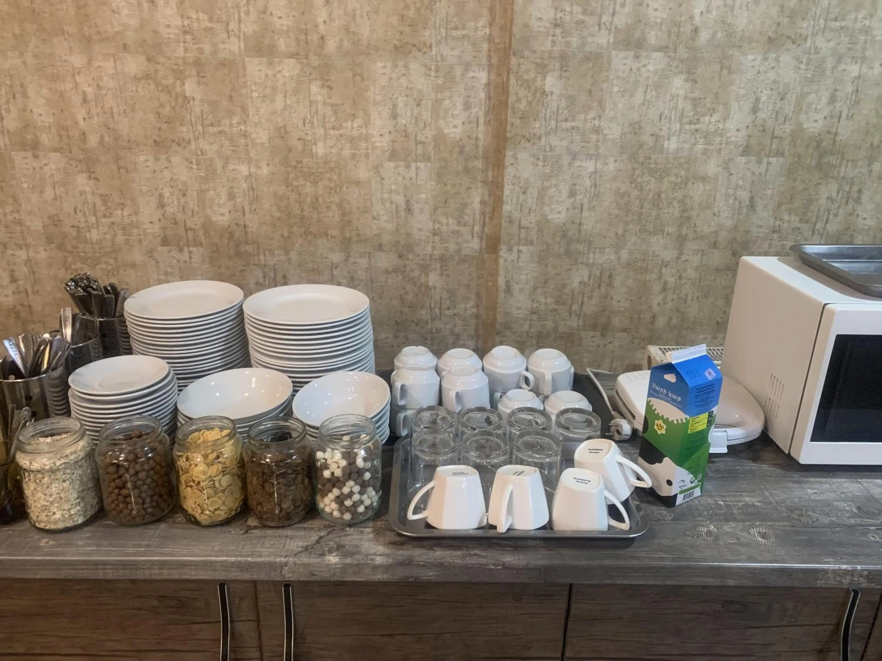 Breakfast in Hobby Hotel