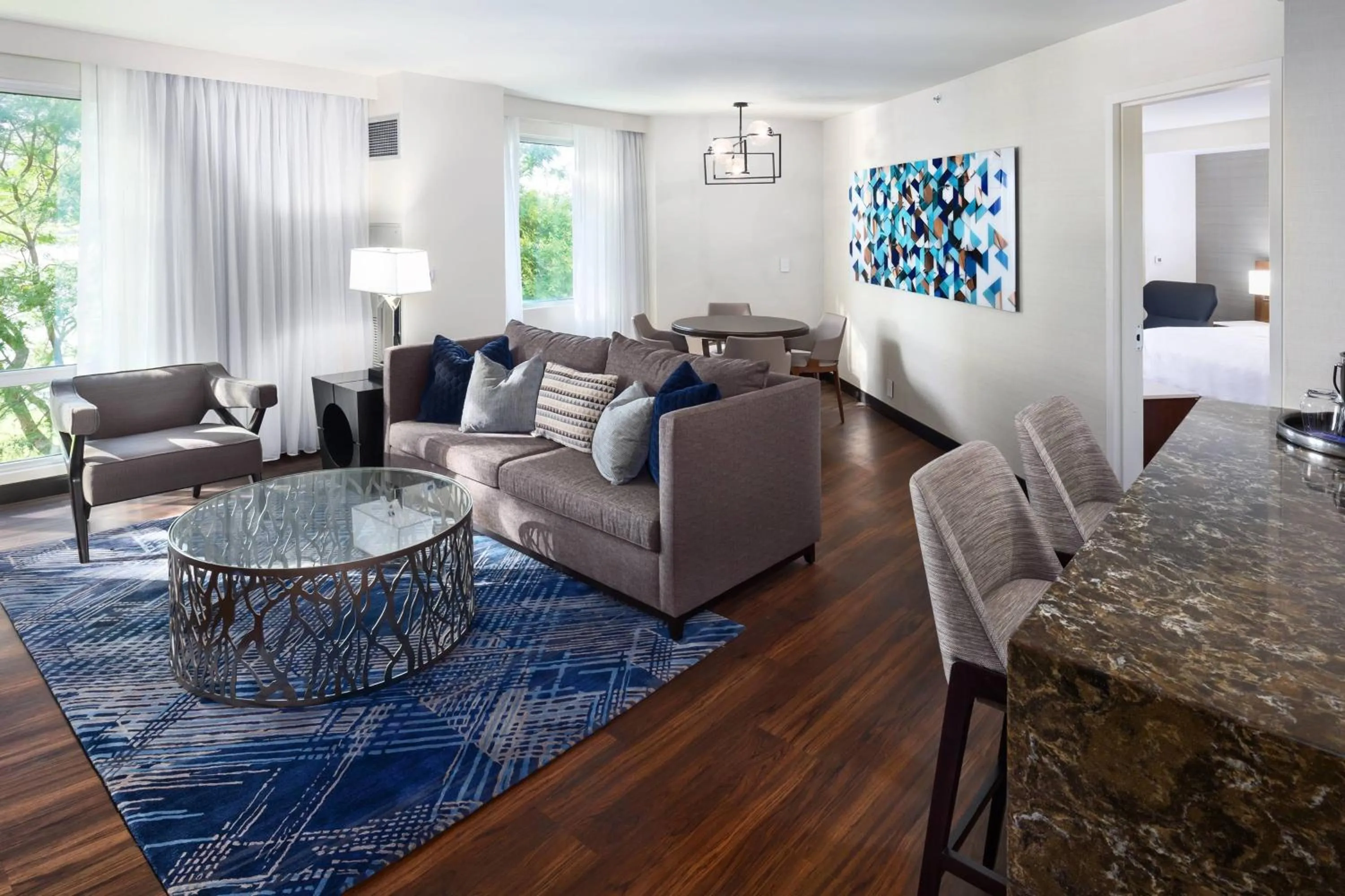 Living room in South Sioux City Marriott Riverfront