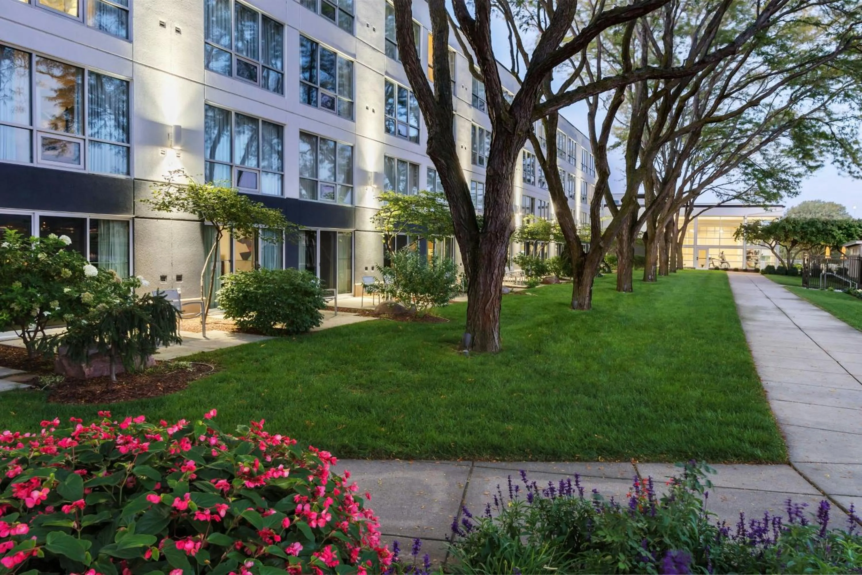 Property building in South Sioux City Marriott Riverfront