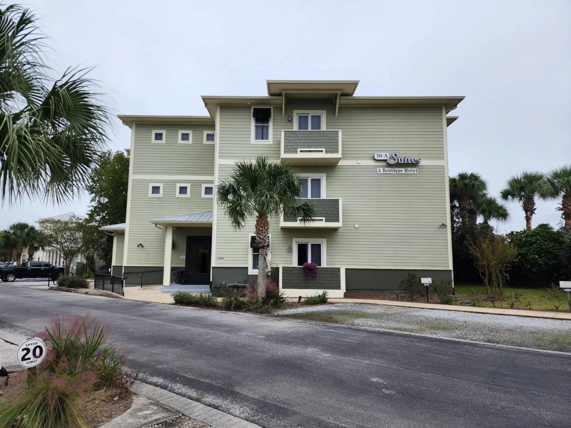 Property building in 30-A Inn & Suites
