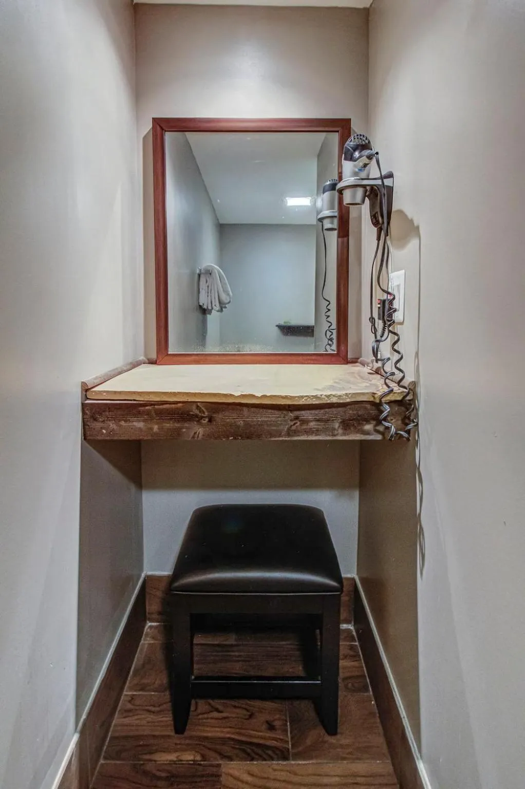 Bathroom in Brookside Lodge