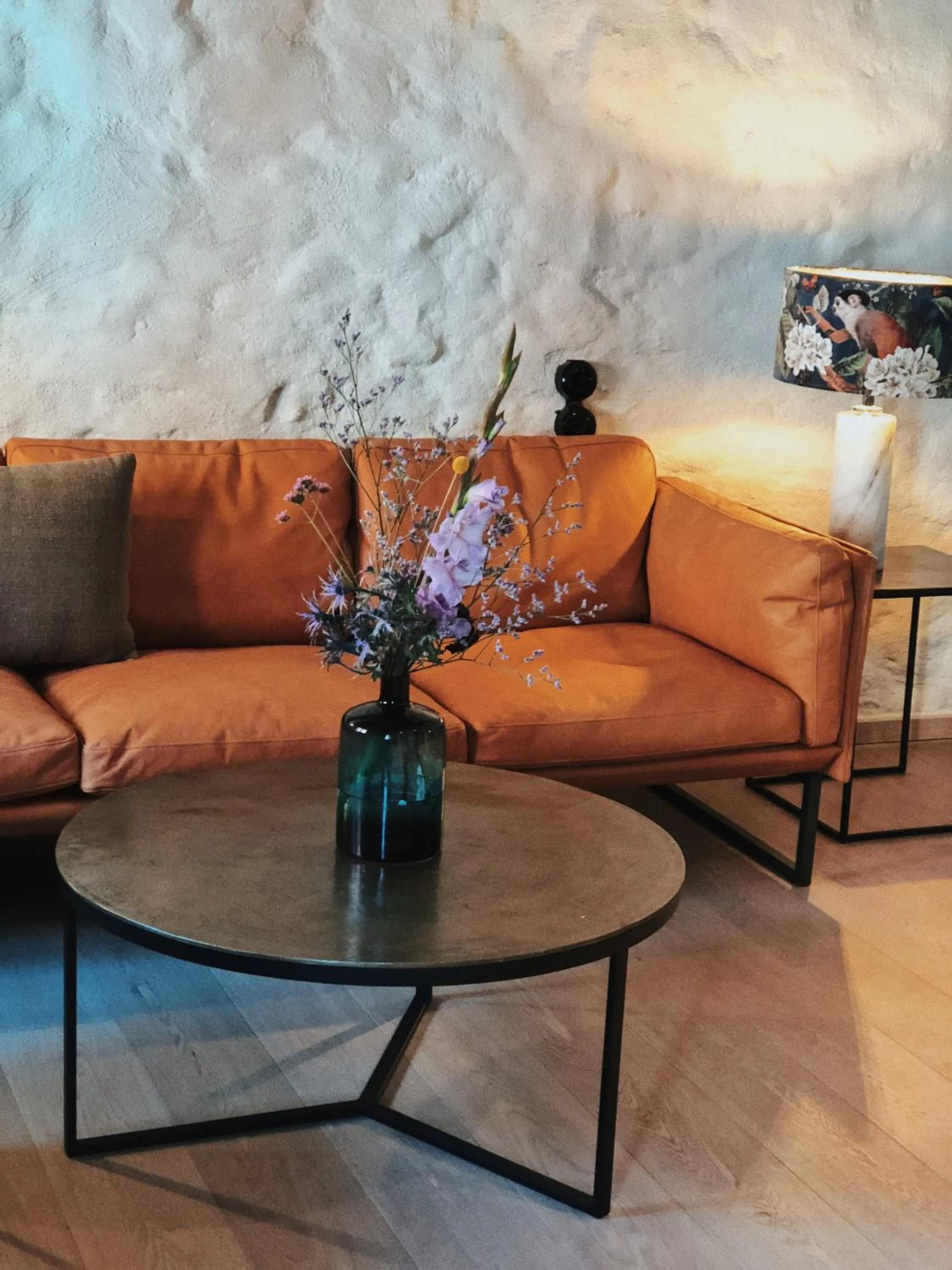 Seating area in Fisher's Loft Hotel