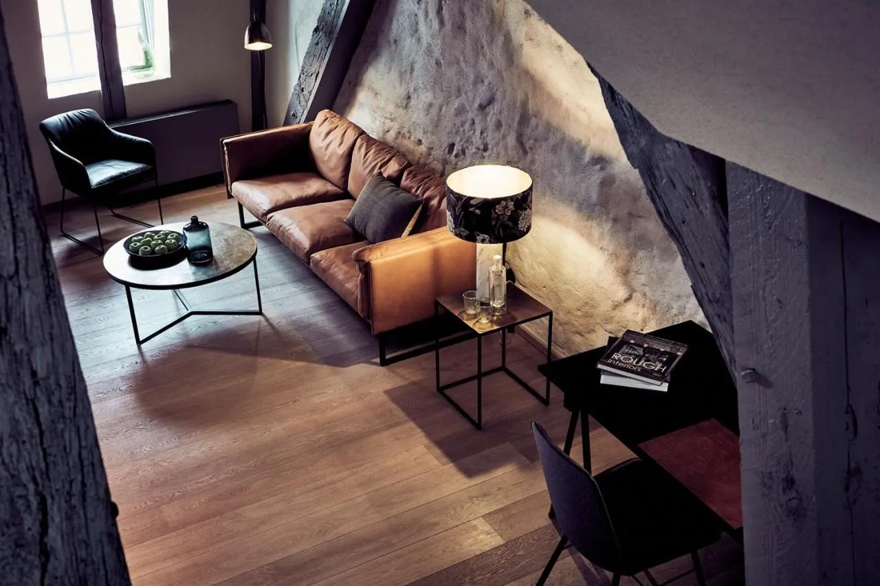 Living room in Fisher's Loft Hotel