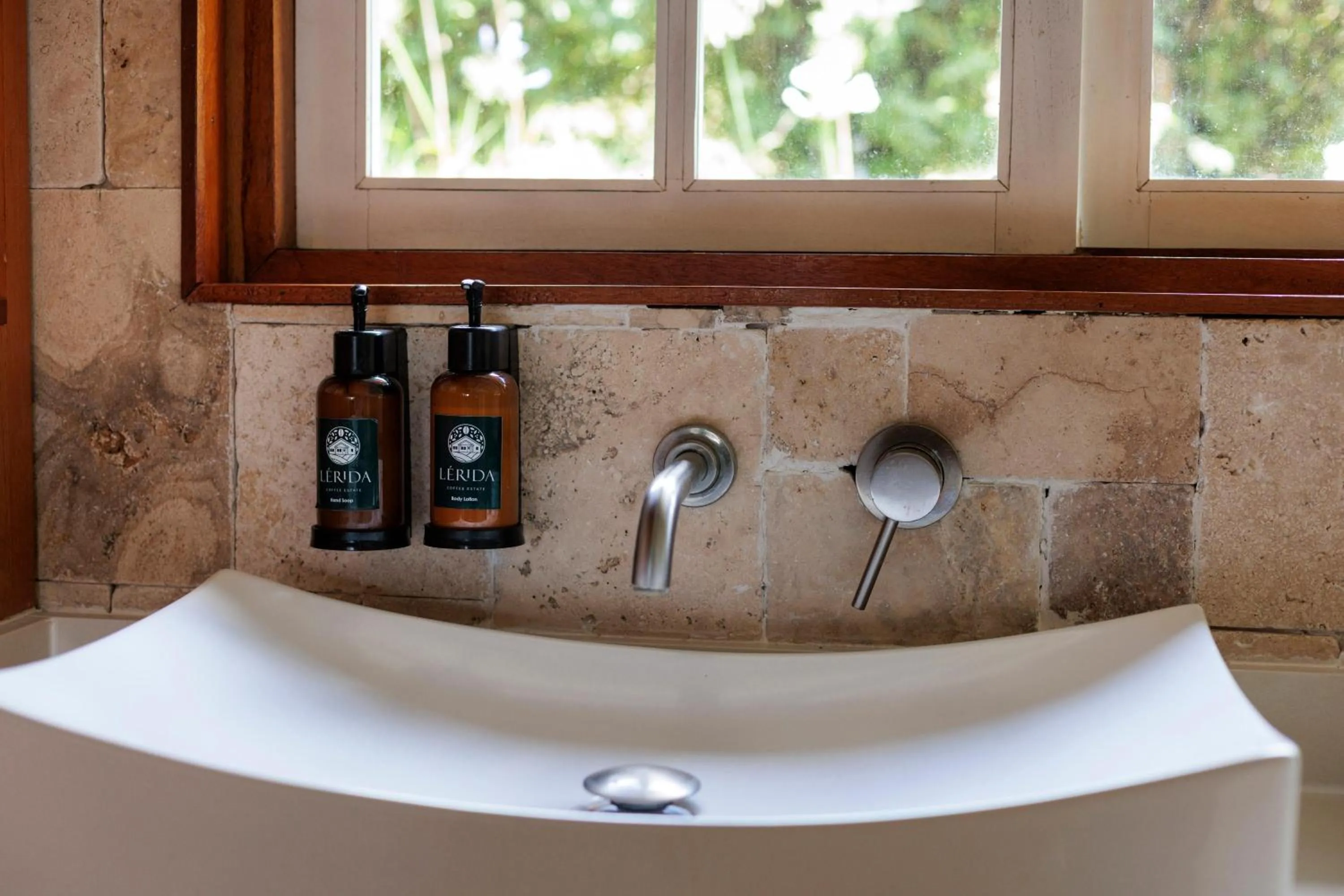 Bathroom in Hotel Finca Lerida Coffee Plantation and Boutique Hotel