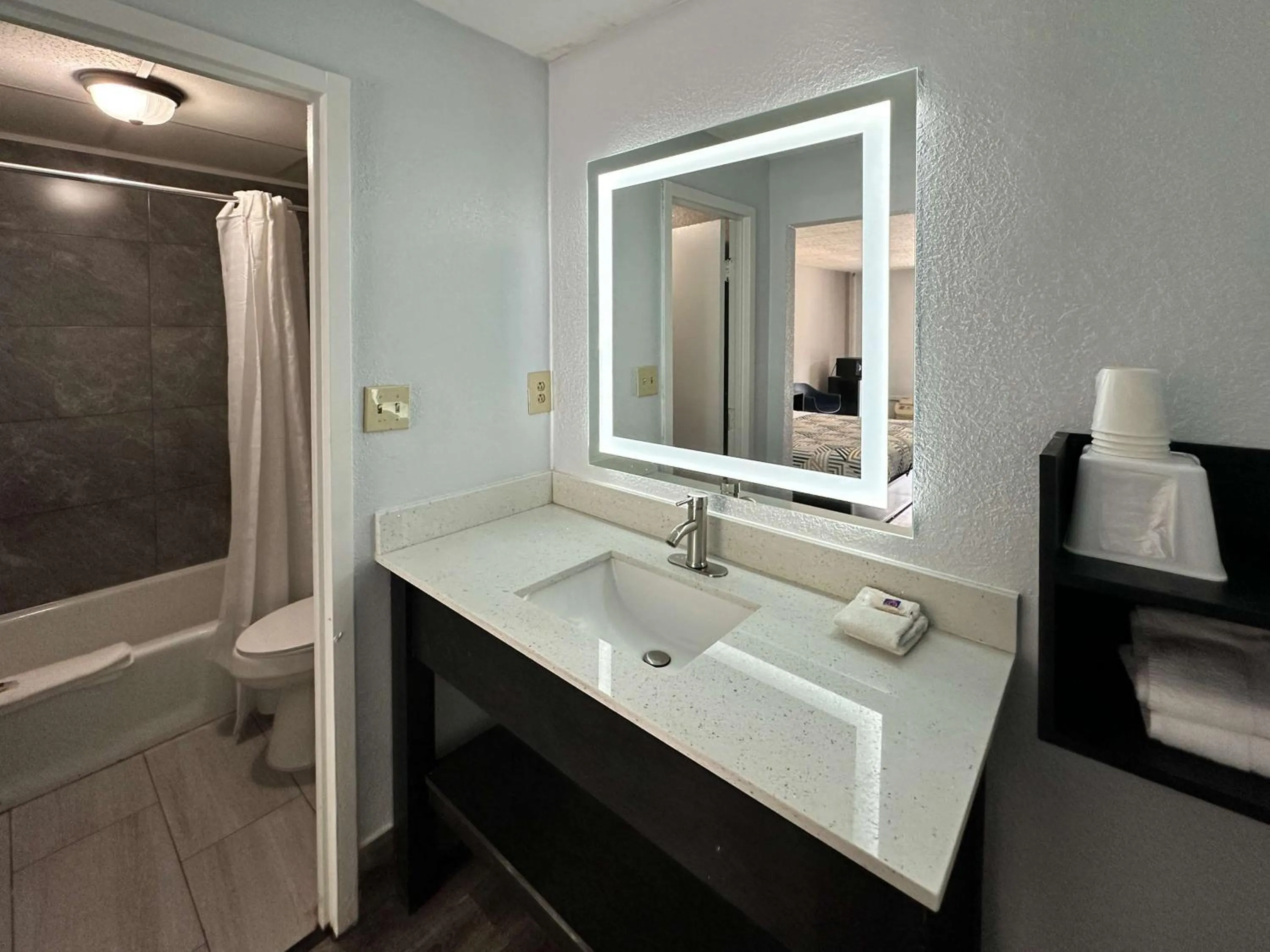 Bathroom in Motel 6 Spartanburg, SC Northwest Business 85