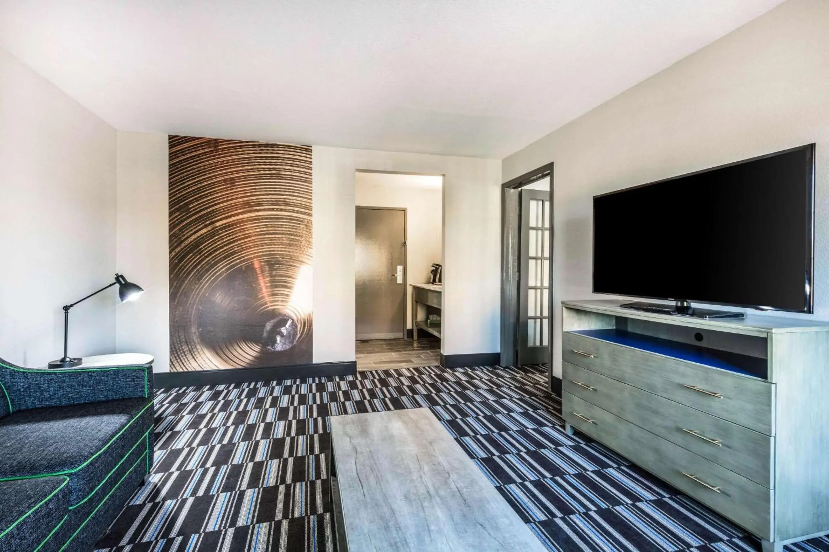 Queen Suite with Two Queen Beds - Non-Smoking in Comfort Inn Memphis Airport West Queen Suite with Two Queen Beds - Non-Smoking in Comfort Inn Memphis Airport West