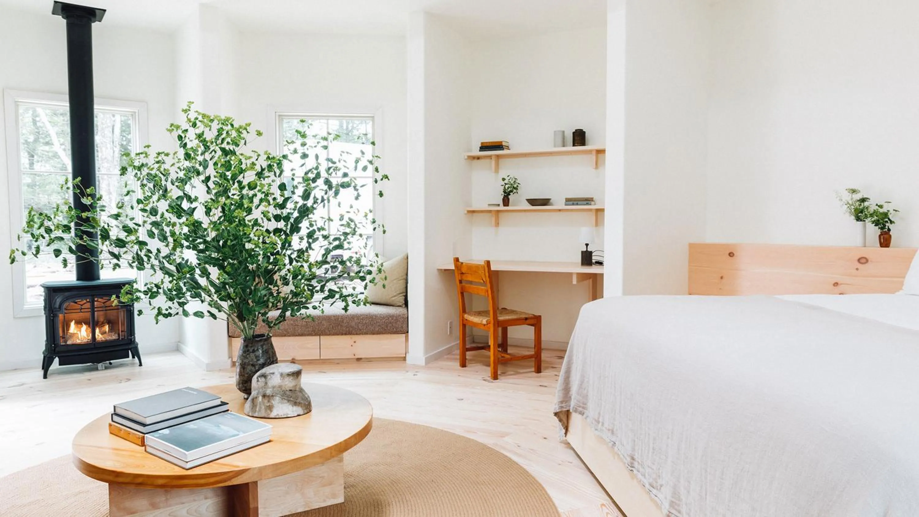 Bed in Scribner's Catskill Lodge, a Member of Design Hotels