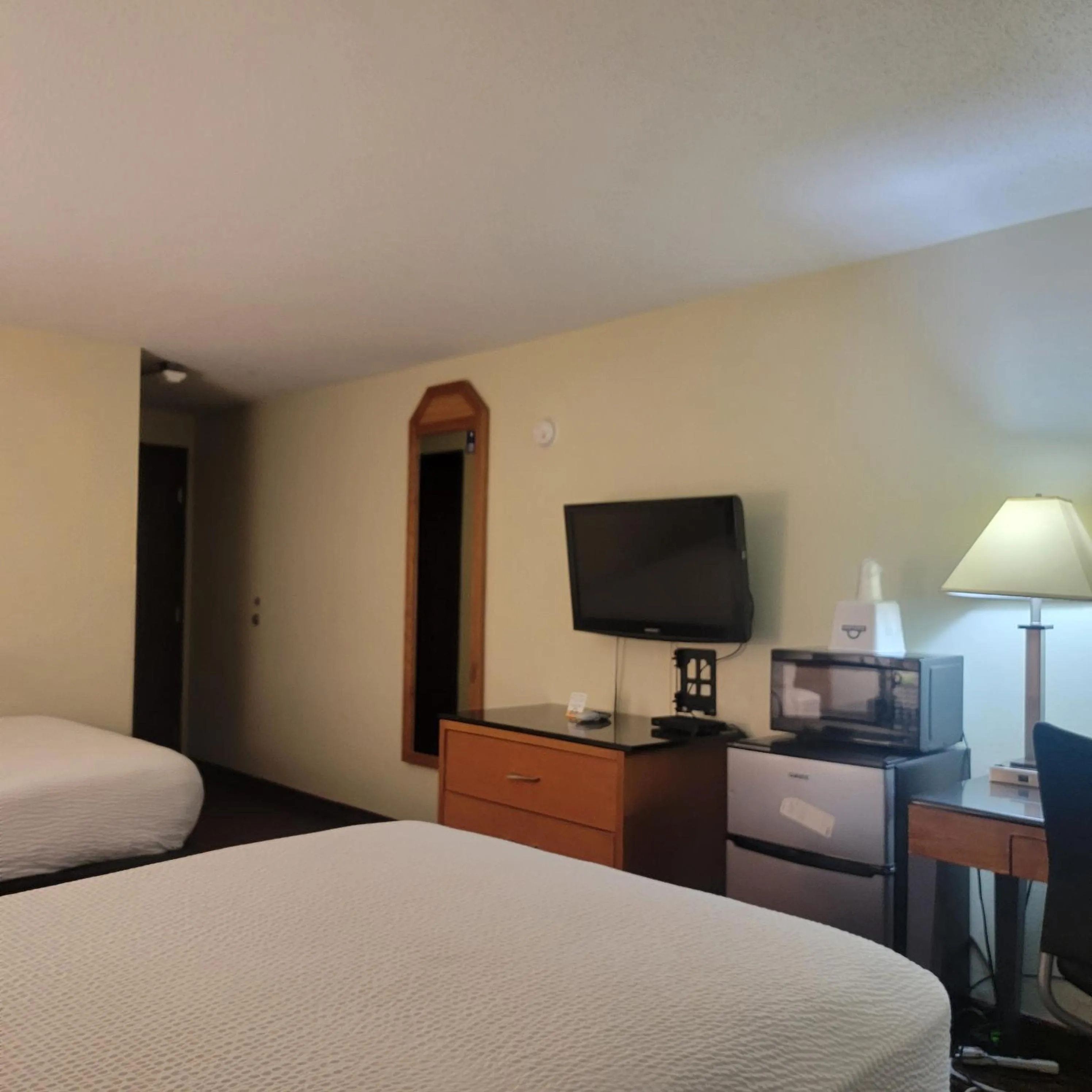 Bed in Days Inn by Wyndham Fort Dodge