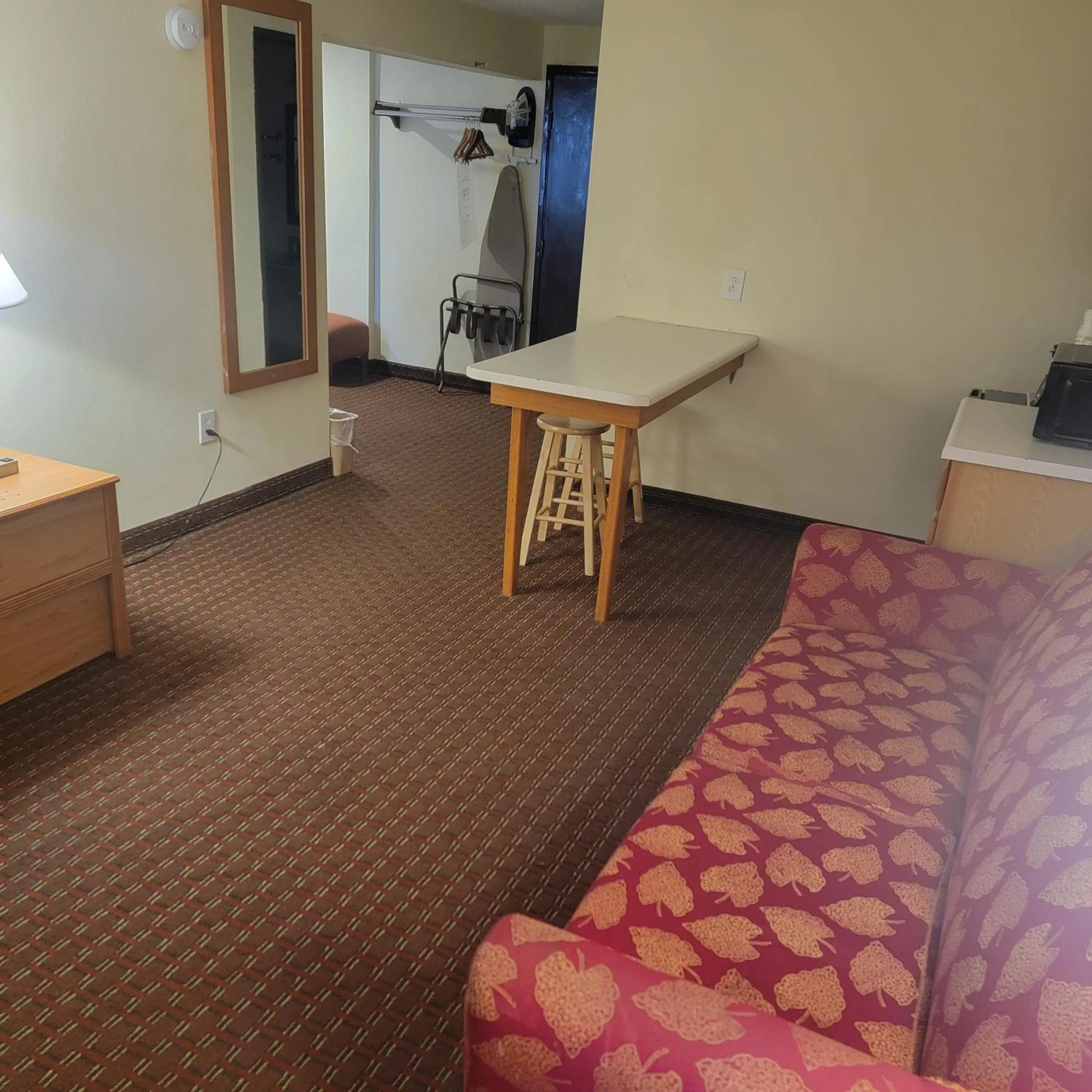 Bed in Days Inn by Wyndham Fort Dodge