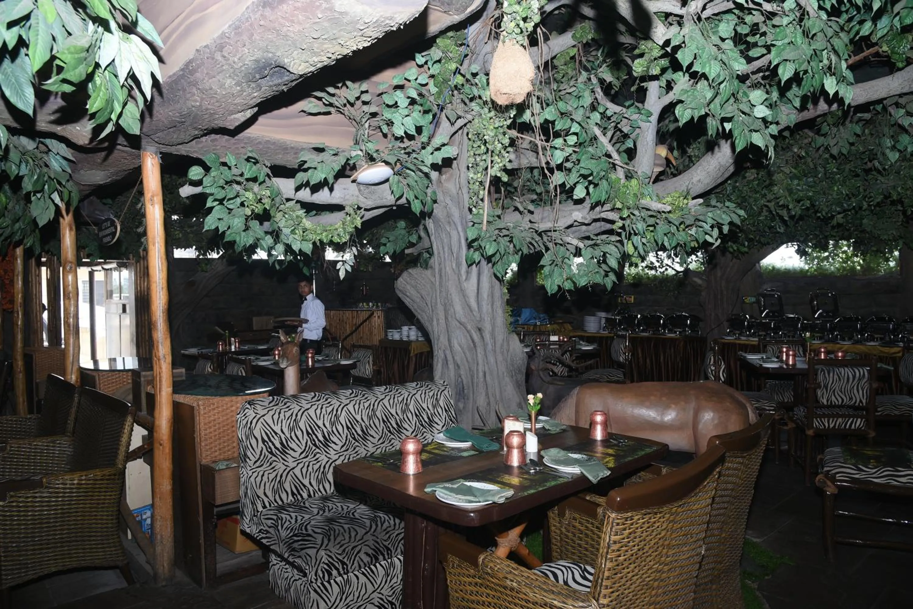 Restaurant/places to eat in Hotel Pai Vista