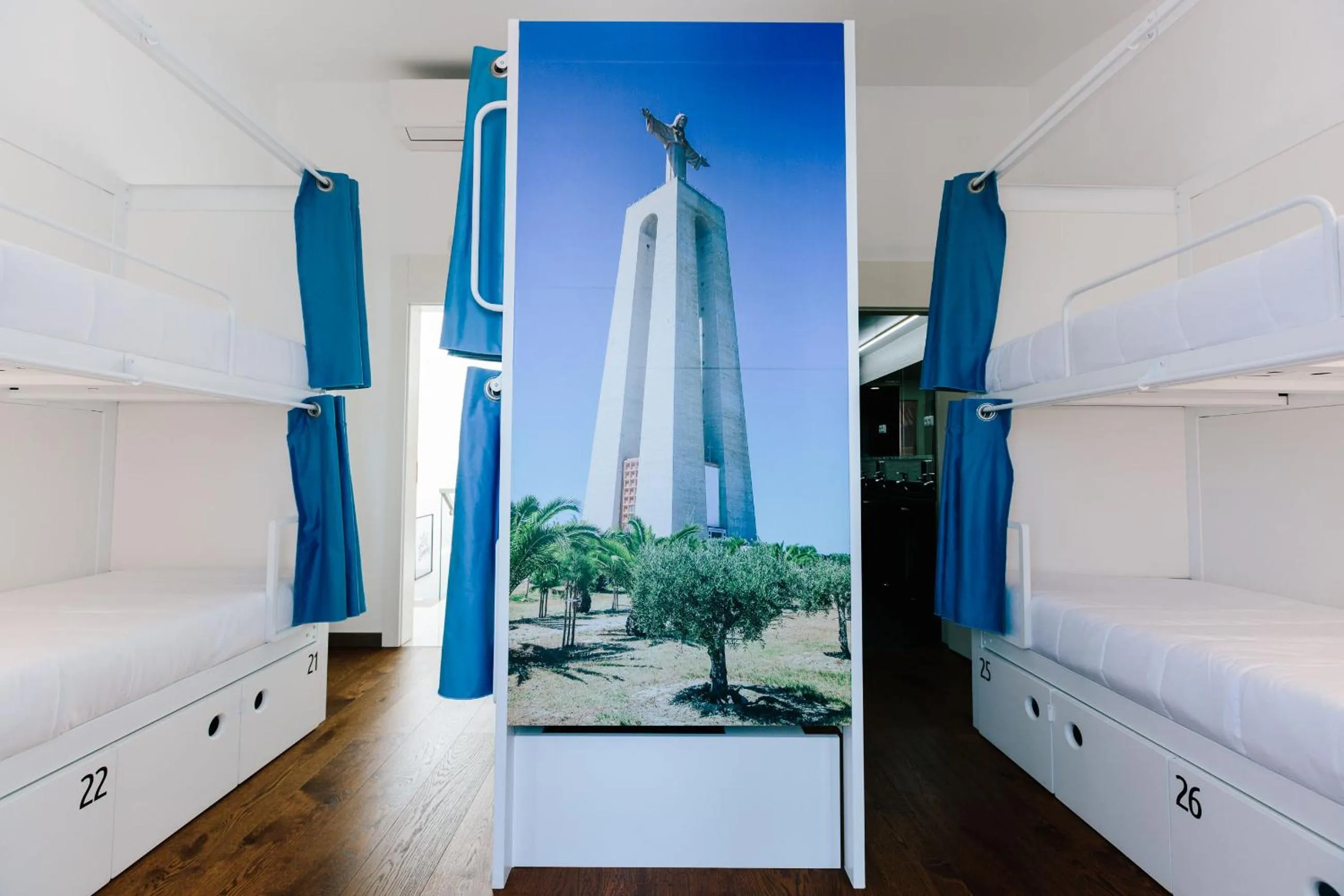 Bedroom, Bed in Lisbon South Hostel