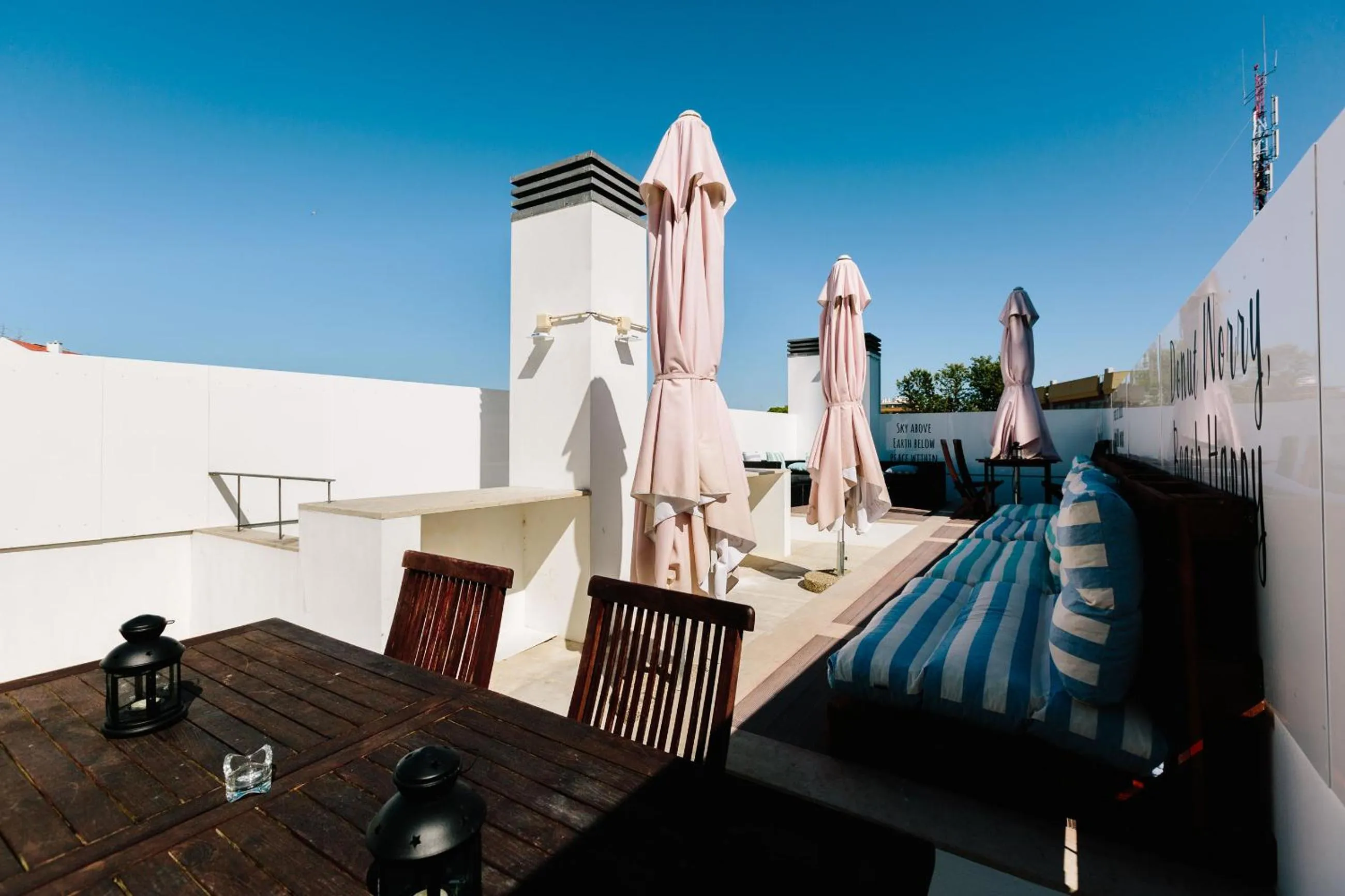 Balcony/Terrace in Lisbon South Hostel