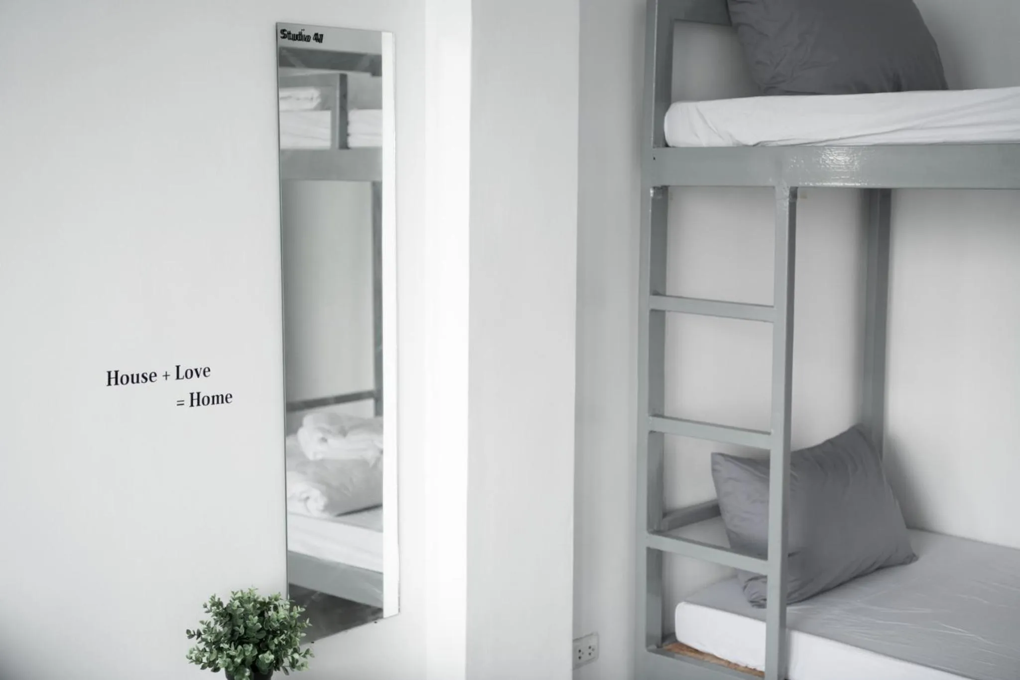 Bed in Studio 41 Salaya-Sai4