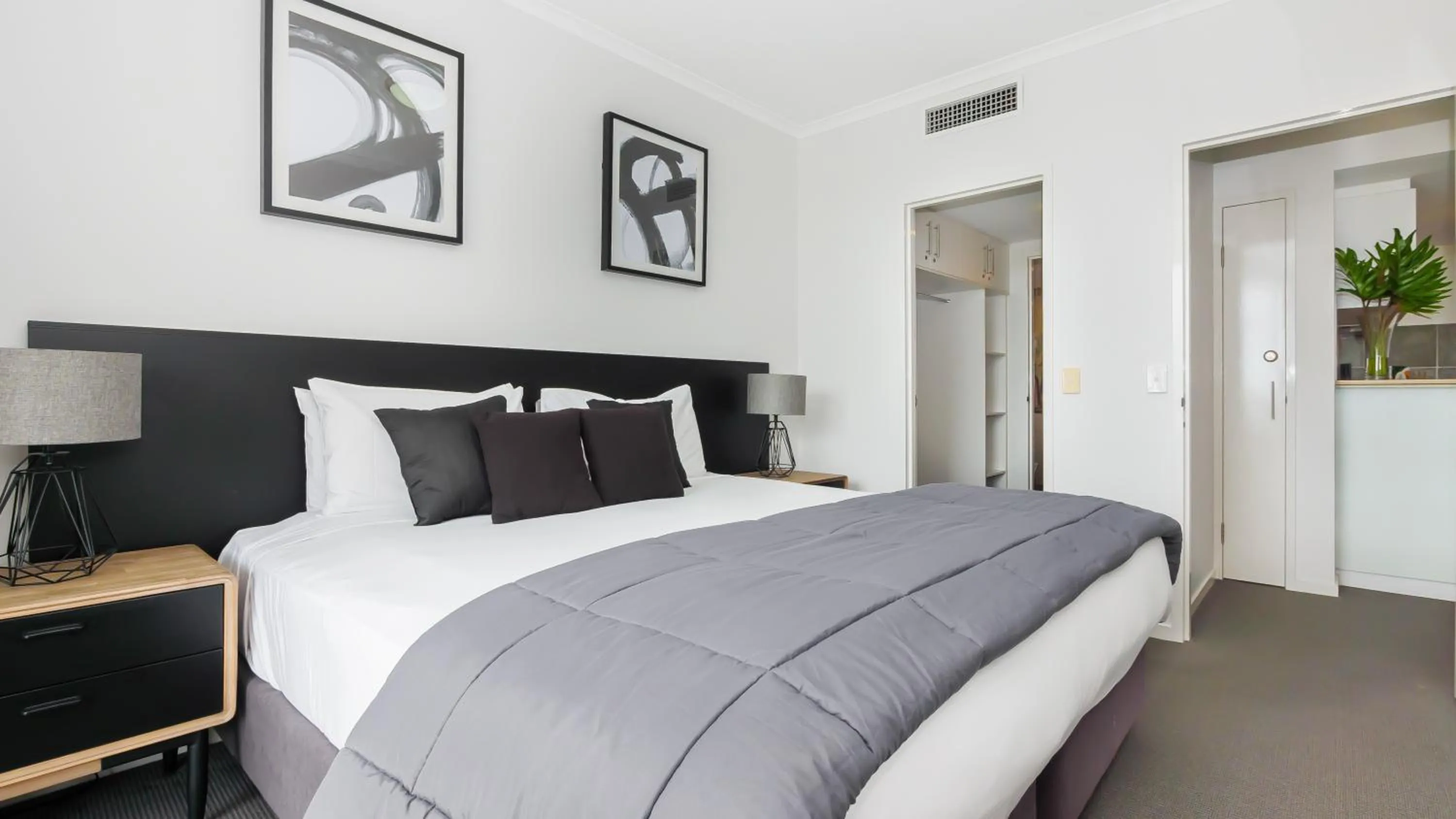 Bedroom, Bed in Swell Resort Burleigh Heads
