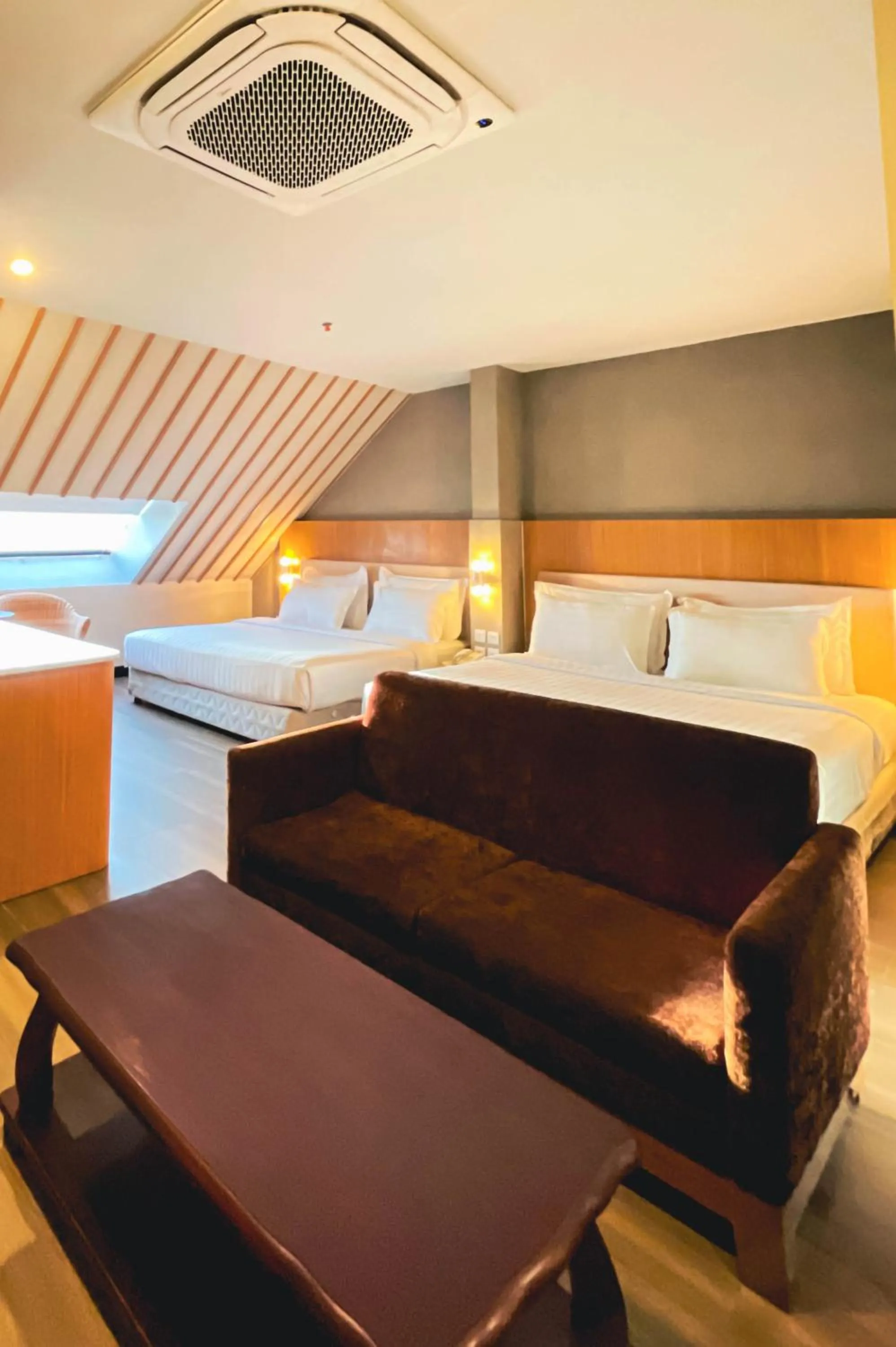 Bedroom, Bed in d'primahotel Seminyak