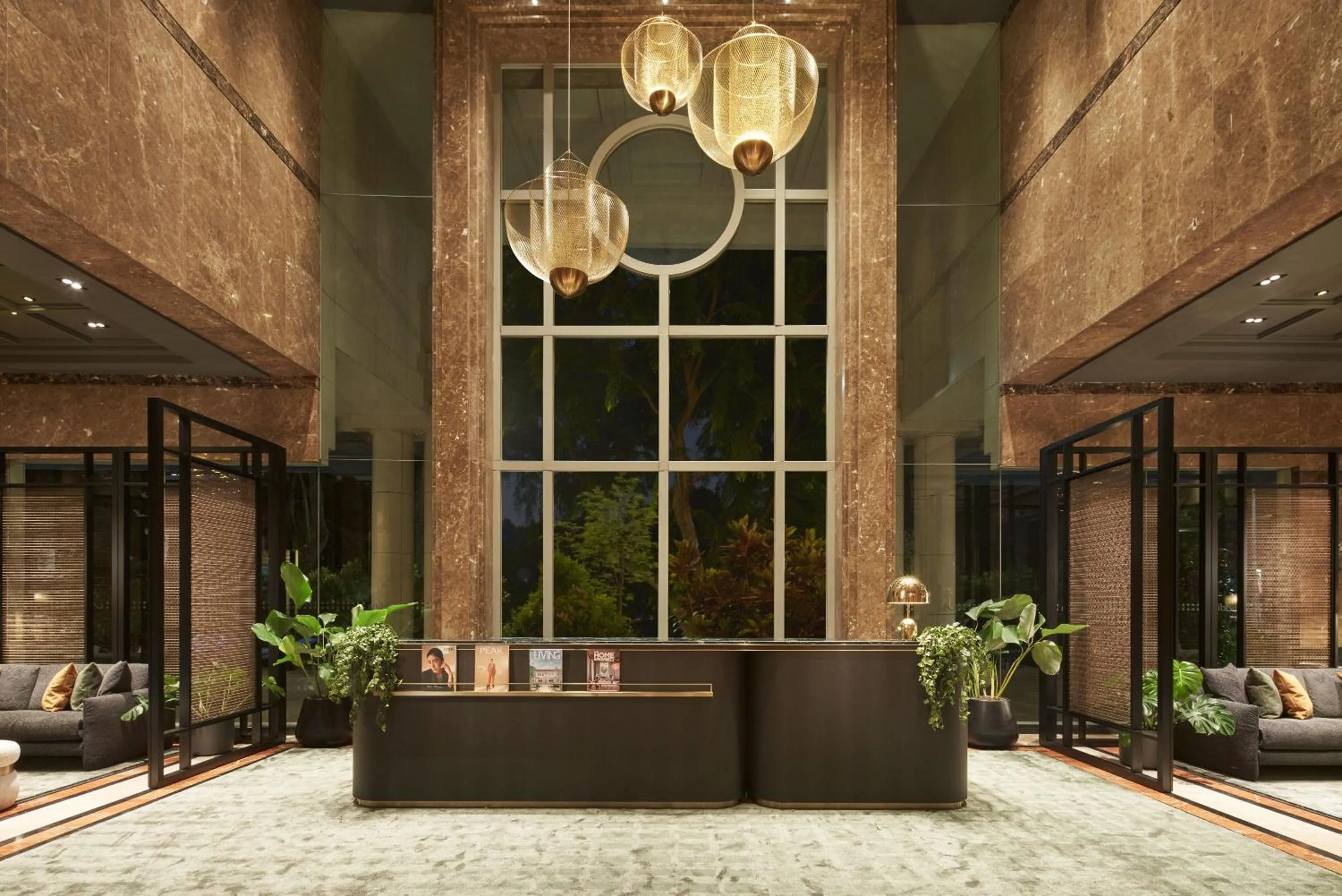 Lobby or reception in Regency House By Far East Hospitality