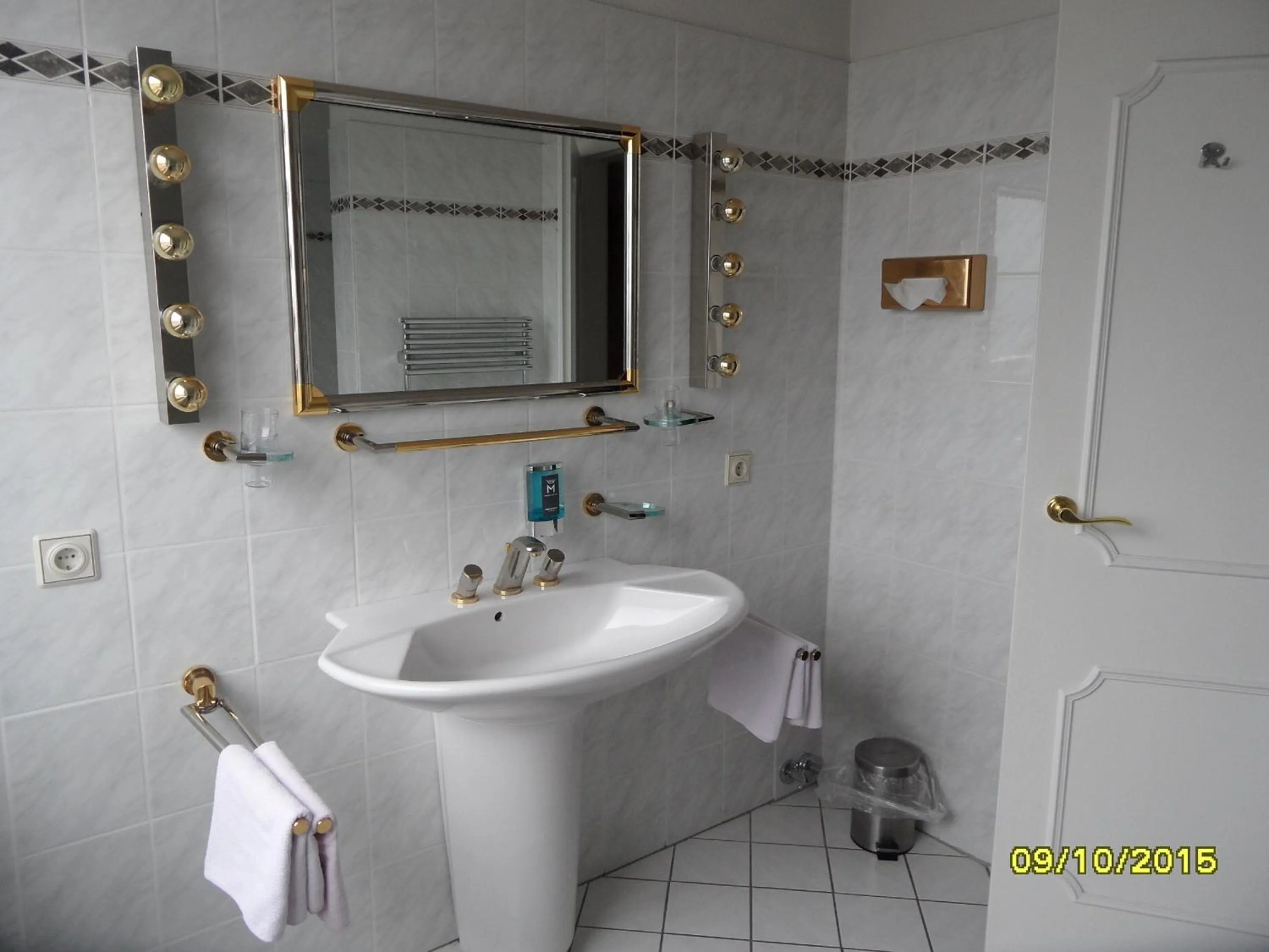 Bathroom in Wiking Hotel