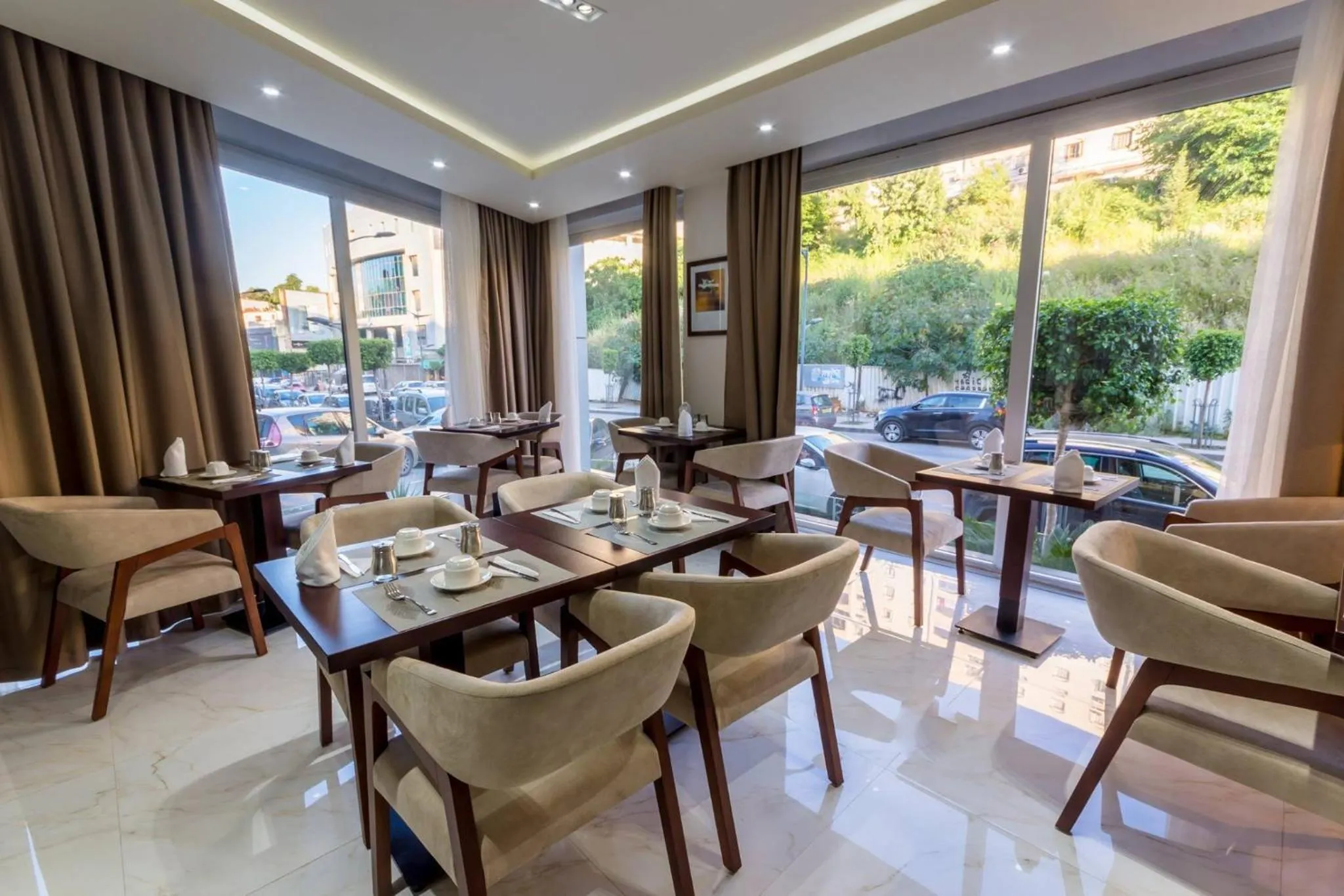 Restaurant/places to eat in Hôtel Sidi Yahia