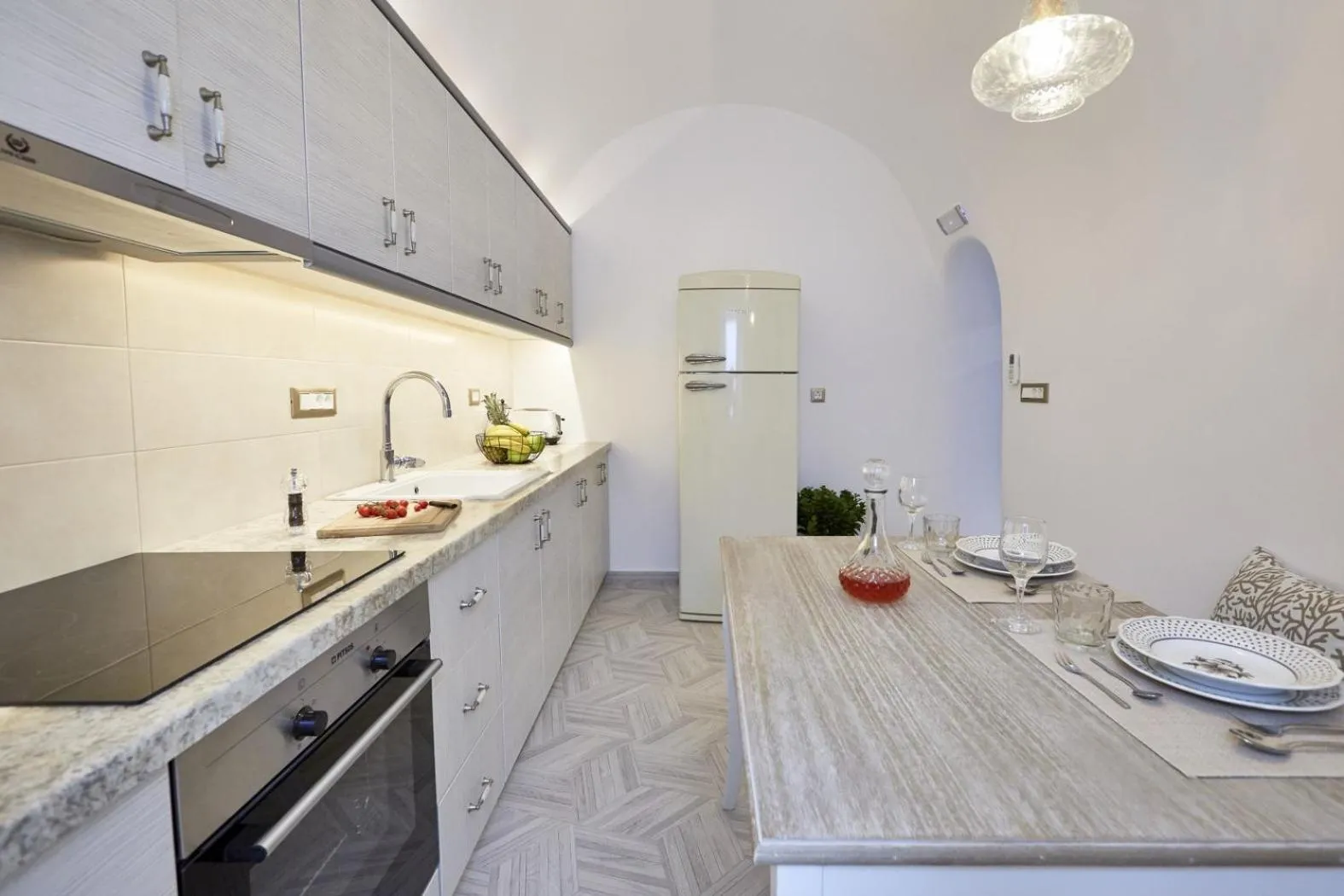 Kitchen or kitchenette in Margo Houses