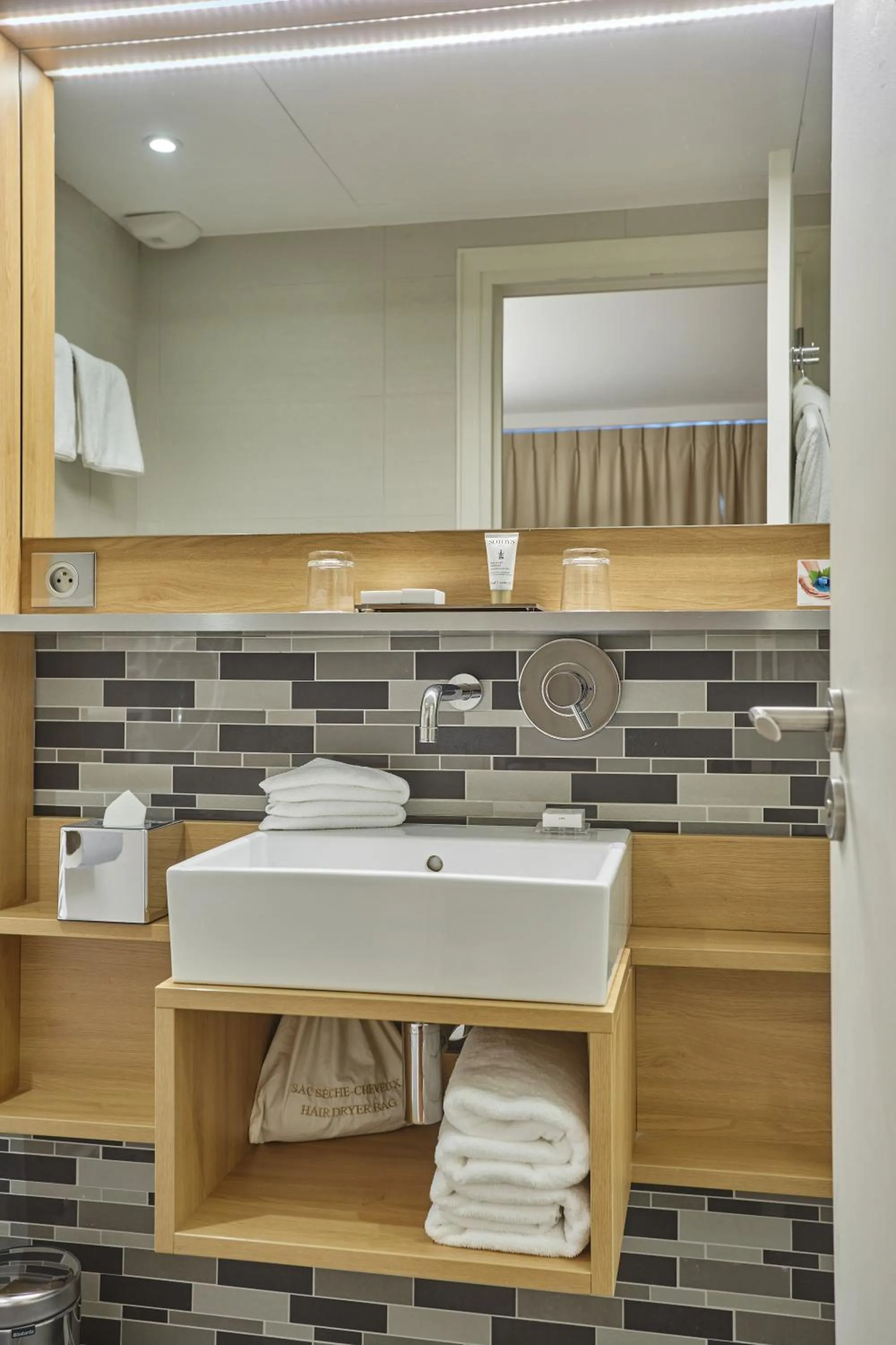 Bathroom in Jardins de Mademoiselle Hôtel & Spa