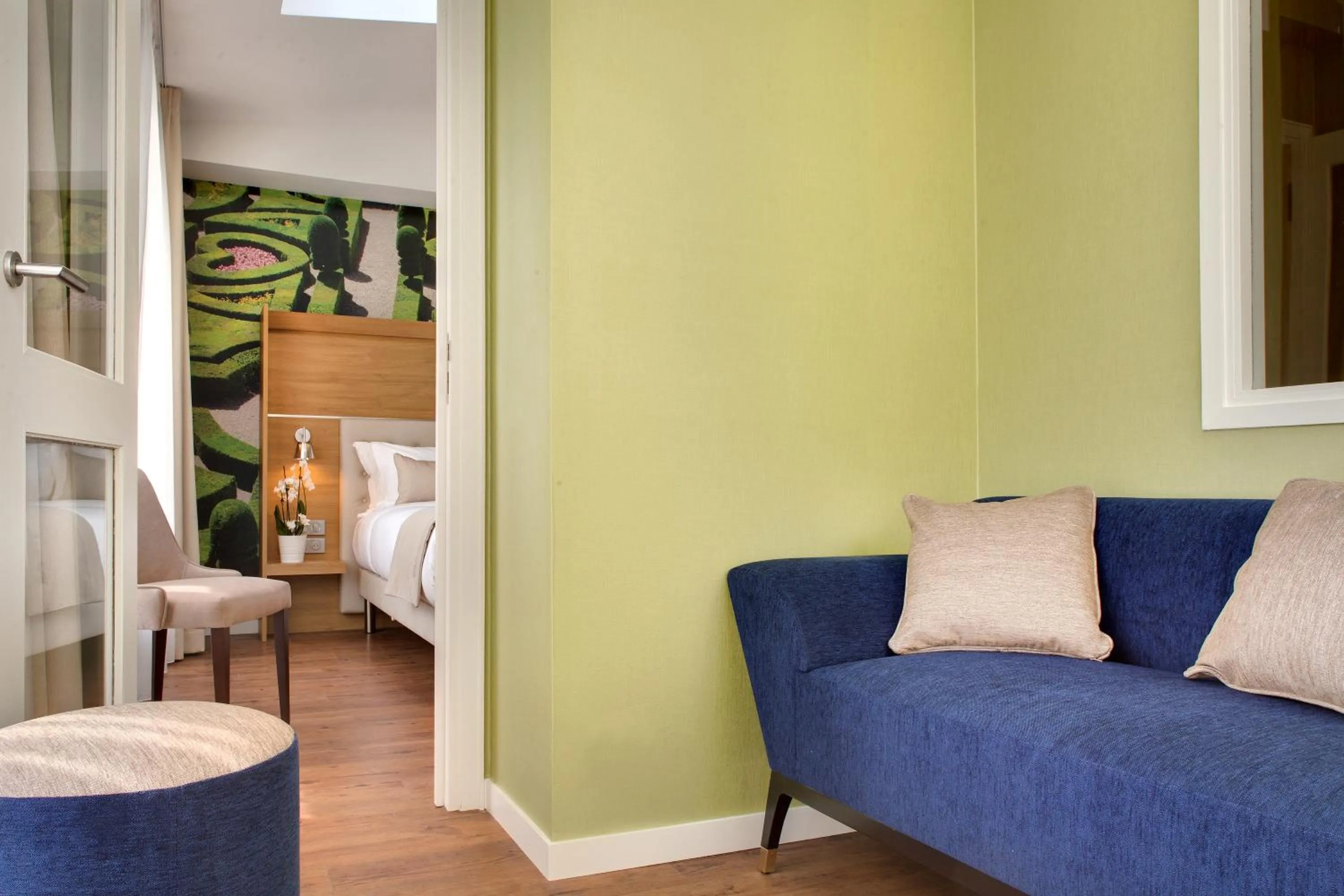 Living room, Bed in Jardins de Mademoiselle Hôtel & Spa