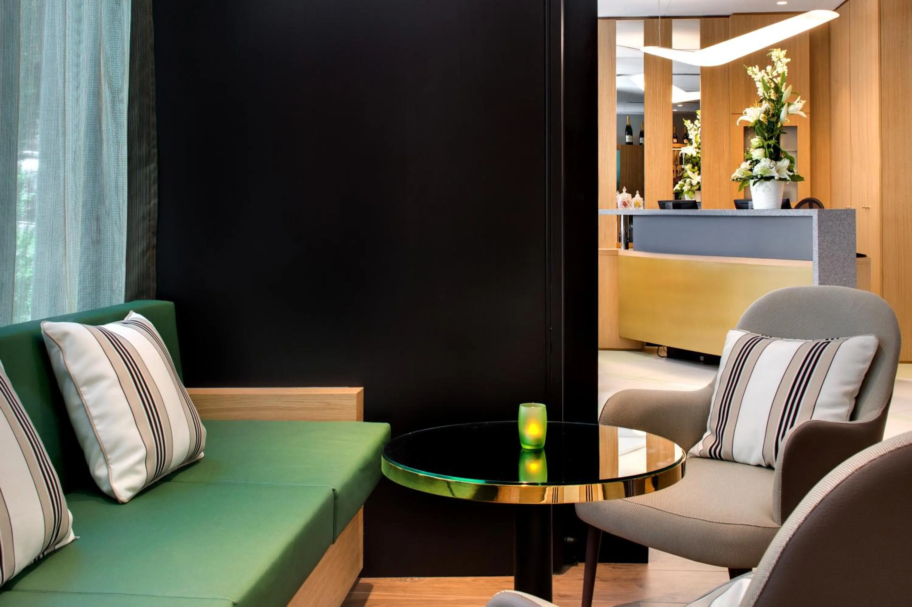 Communal lounge/ TV room in Jardins de Mademoiselle Hôtel & Spa