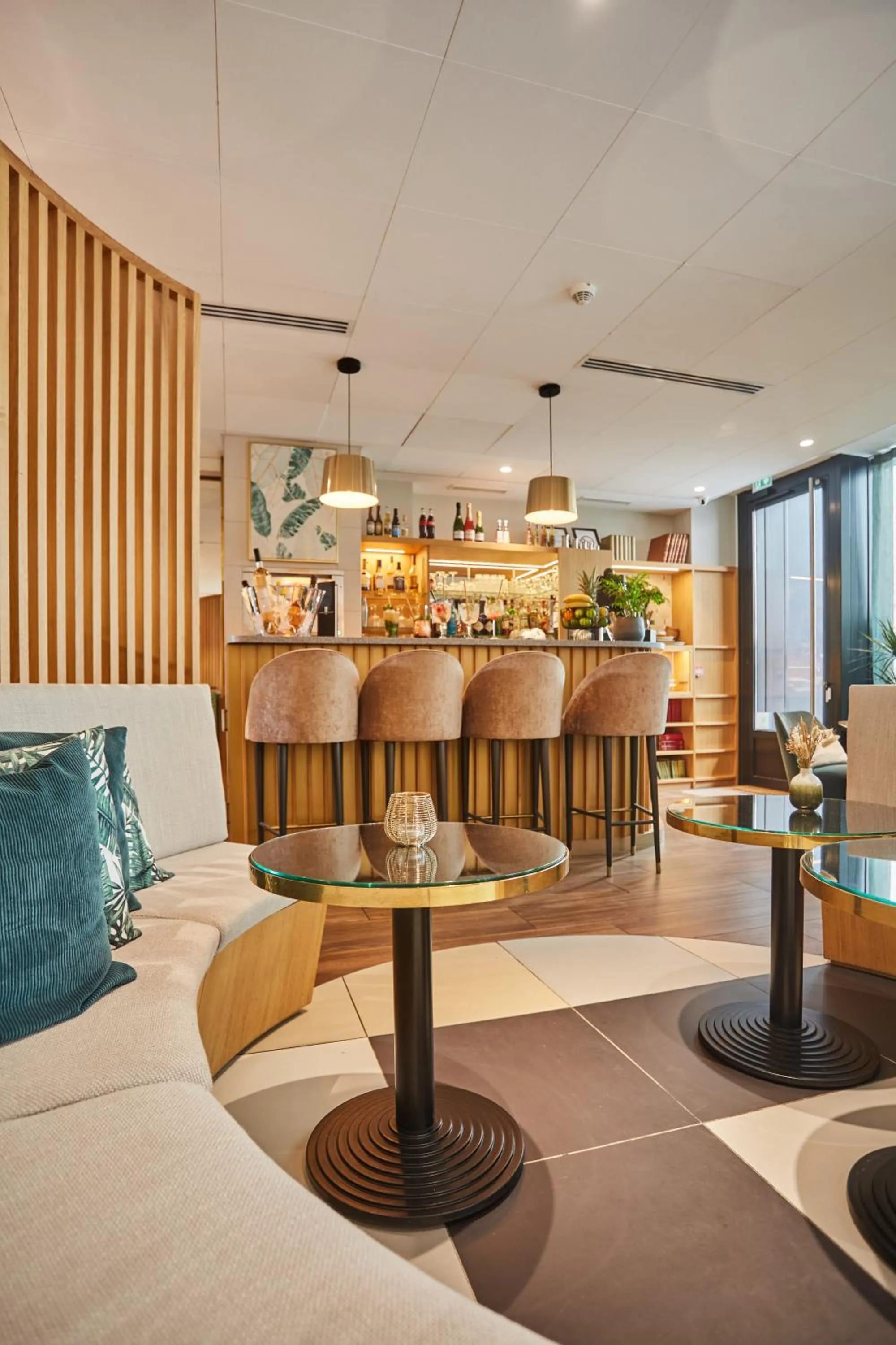 Lounge or bar in Jardins de Mademoiselle Hôtel & Spa