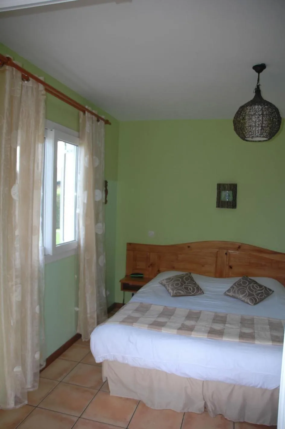 Bed in Hôtel L'Ecrin