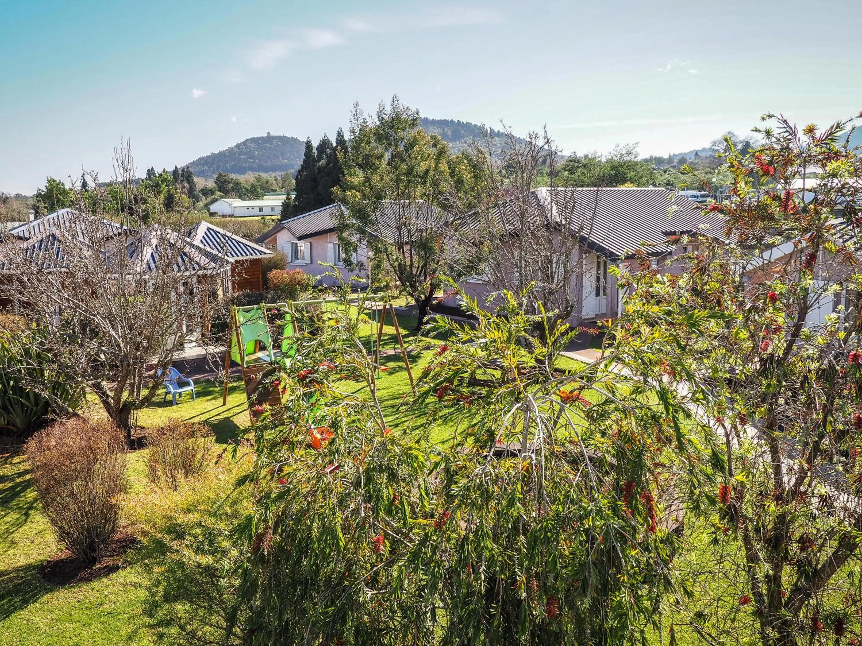 Garden view in Hôtel L'Ecrin