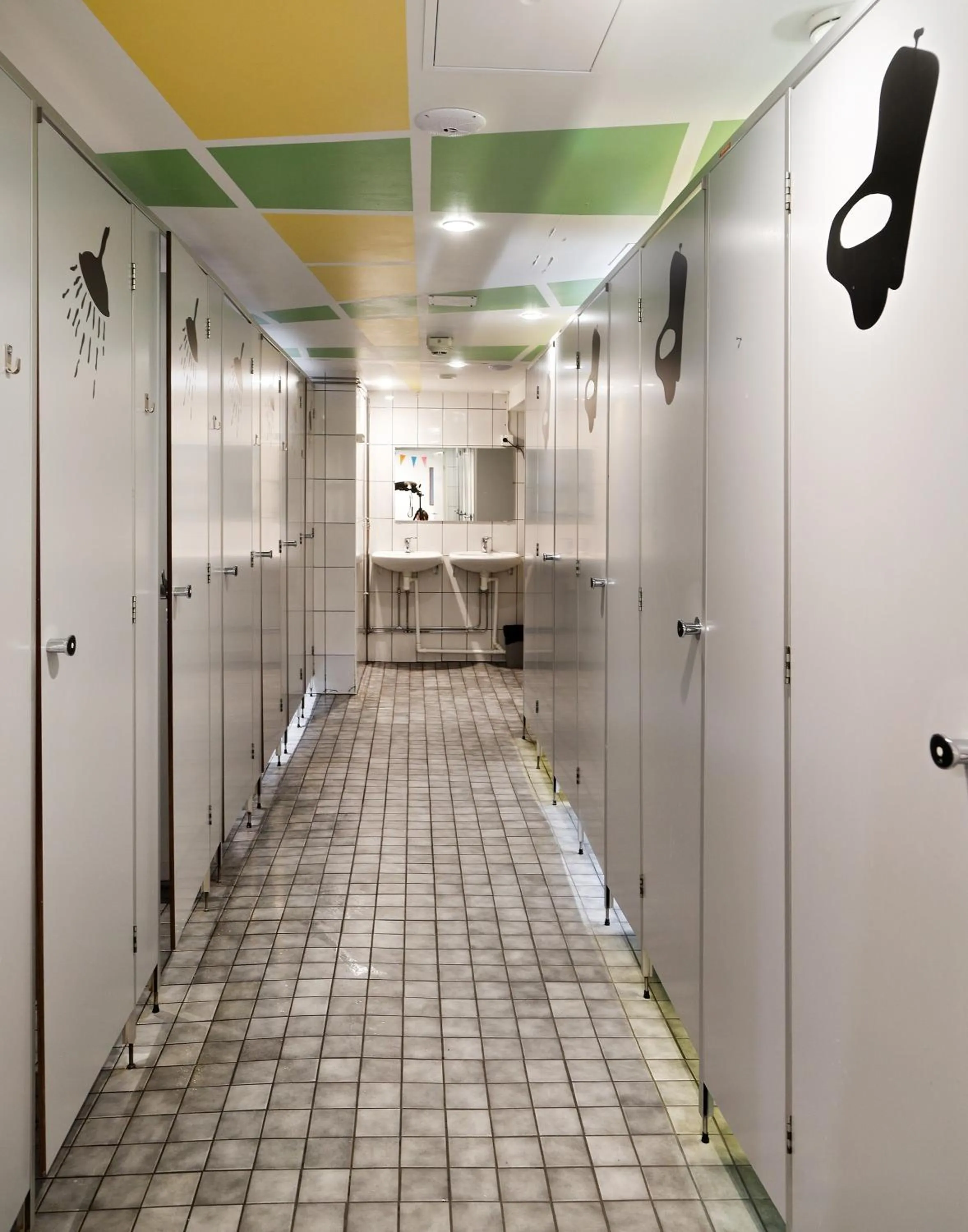 Bathroom in CheapSleep Hostel Helsinki